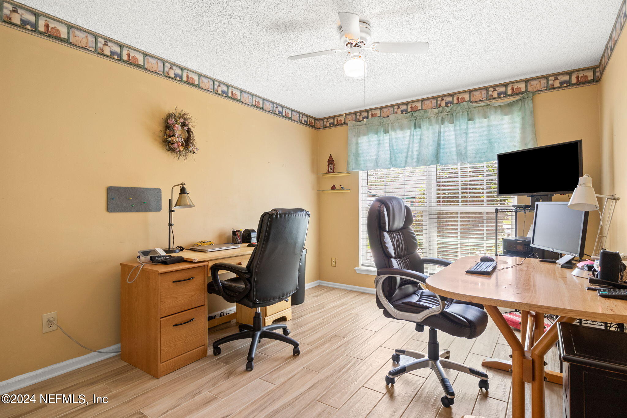 4652 FOREST GLEN Court