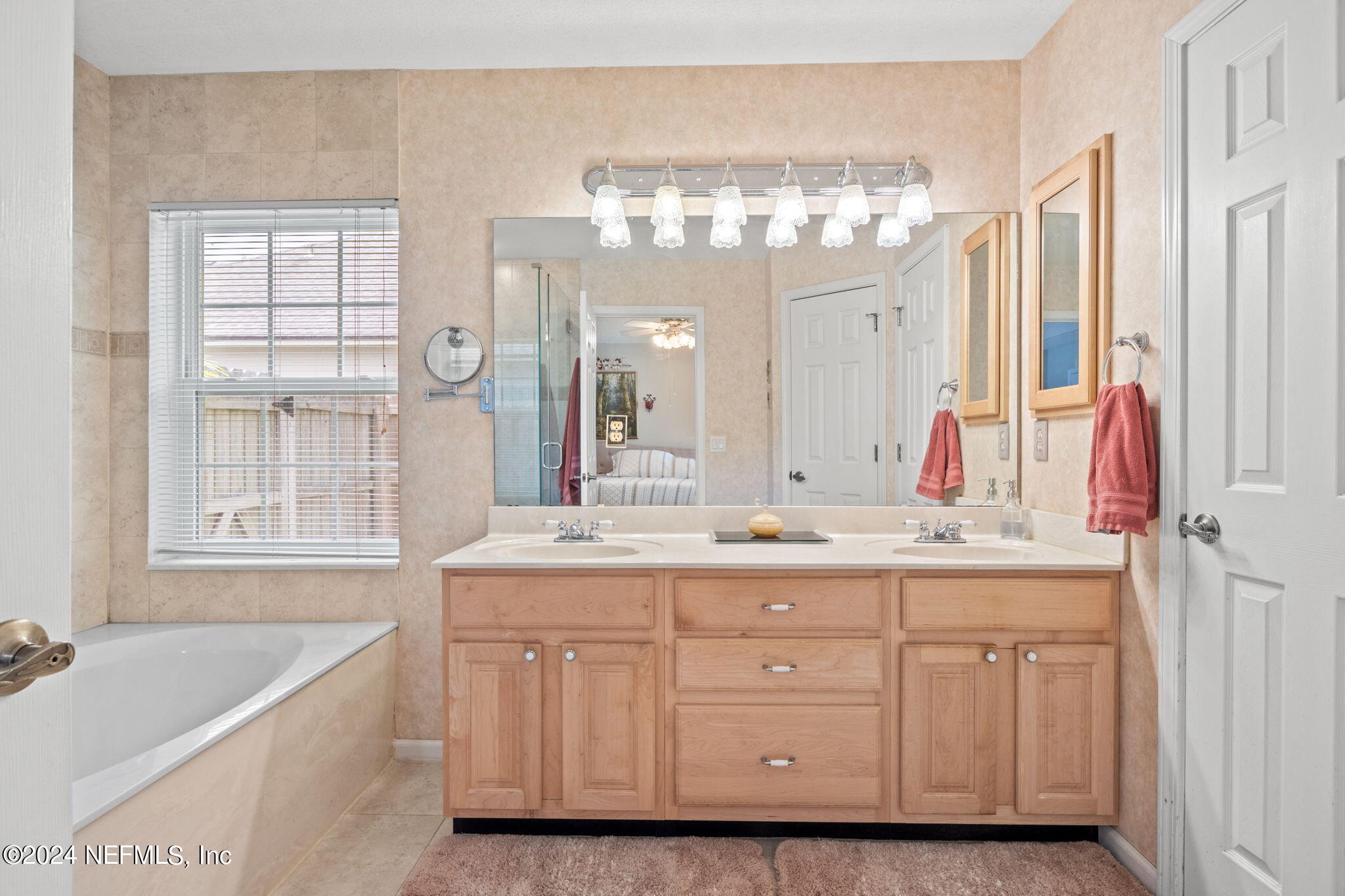 4652 FOREST GLEN Court