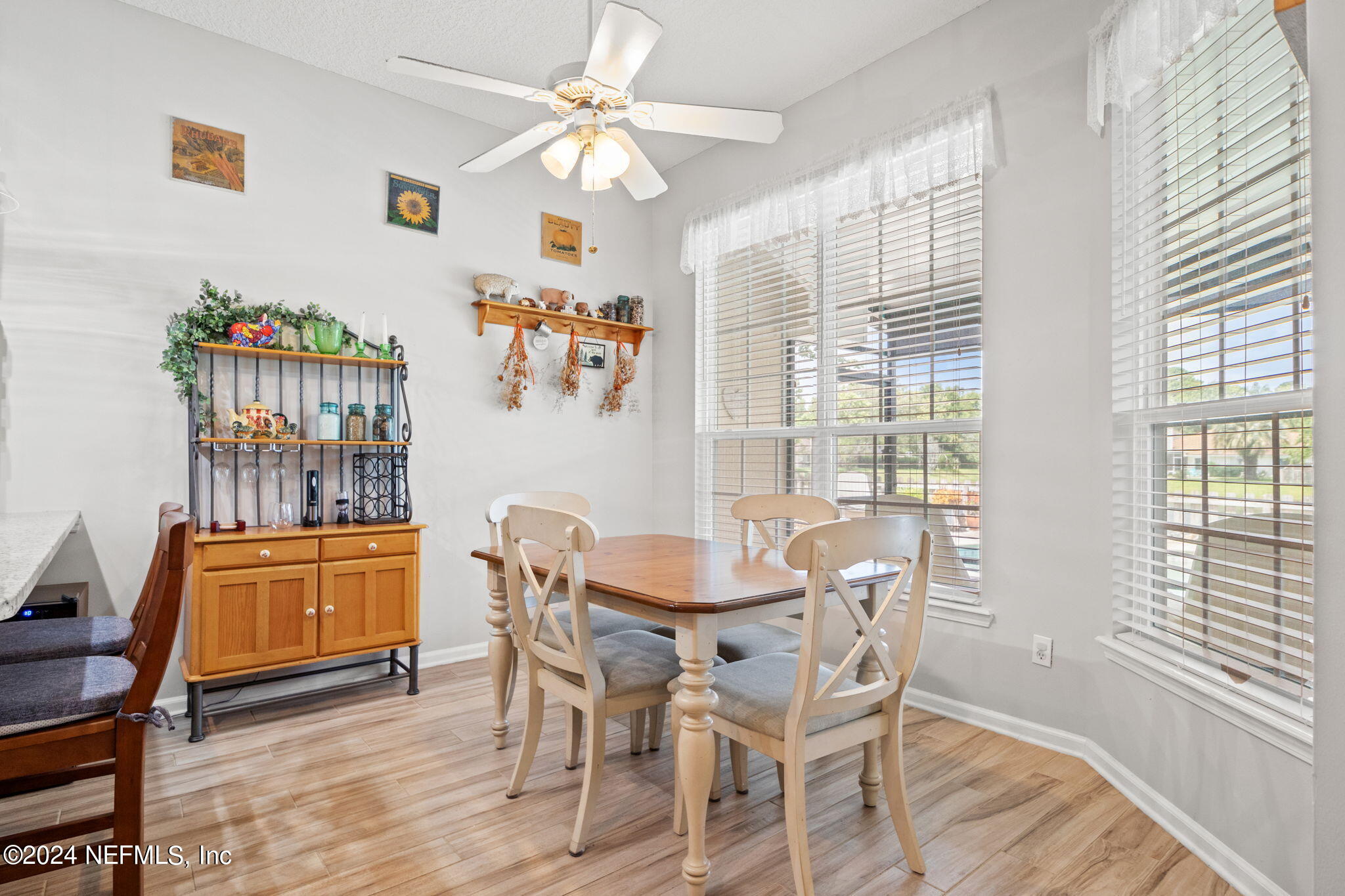4652 FOREST GLEN Court