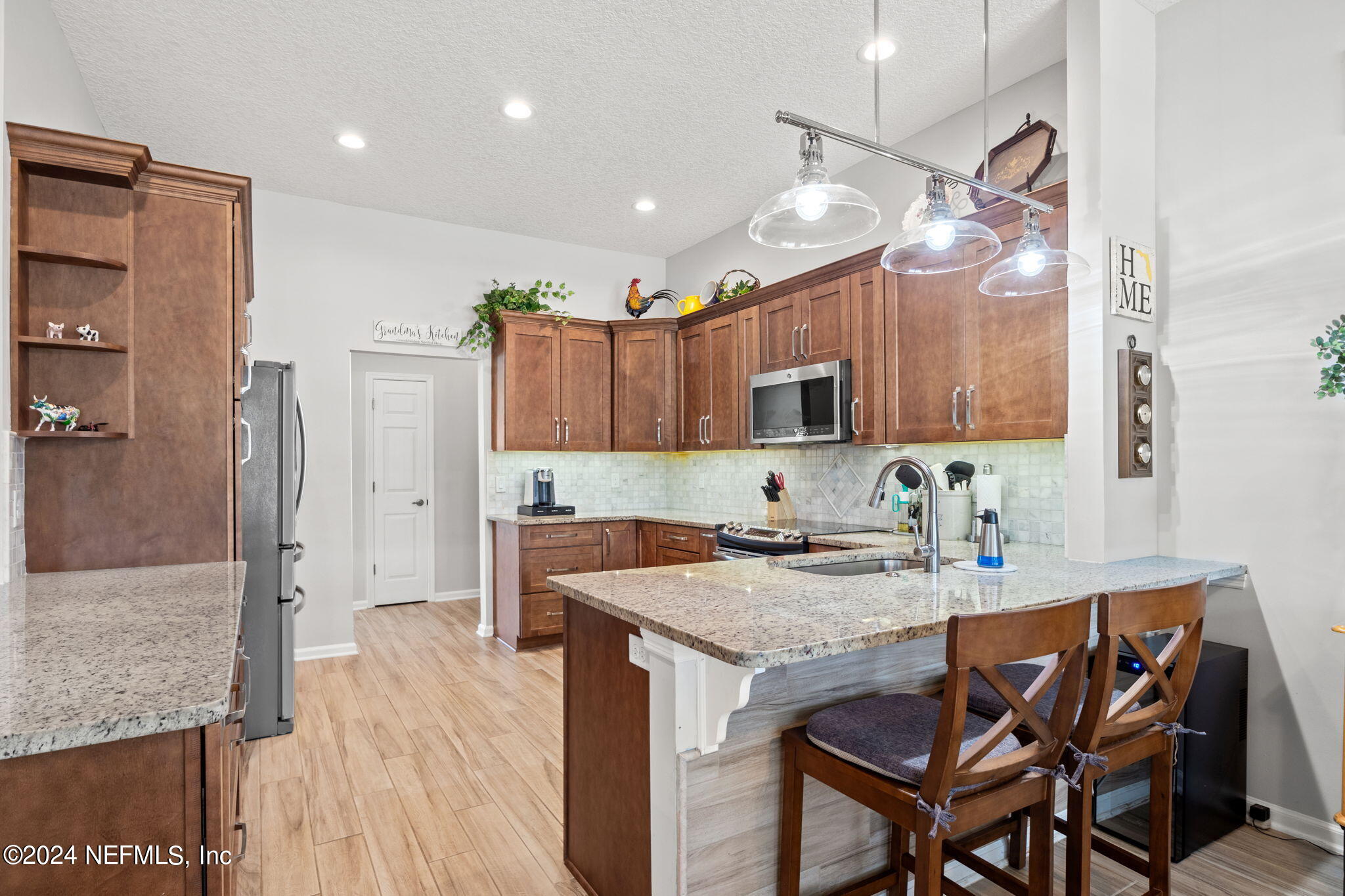 4652 FOREST GLEN Court