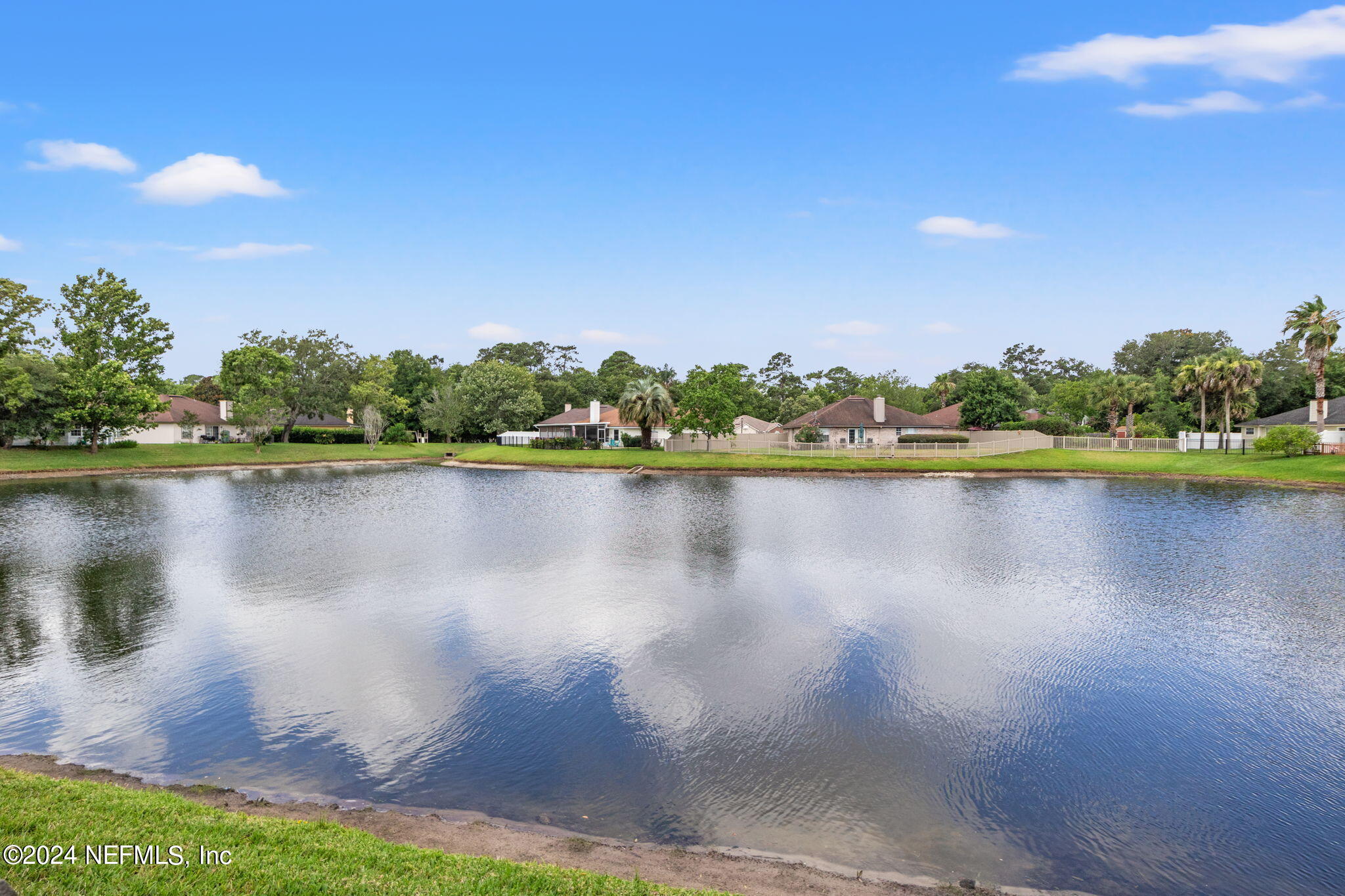 4652 FOREST GLEN Court