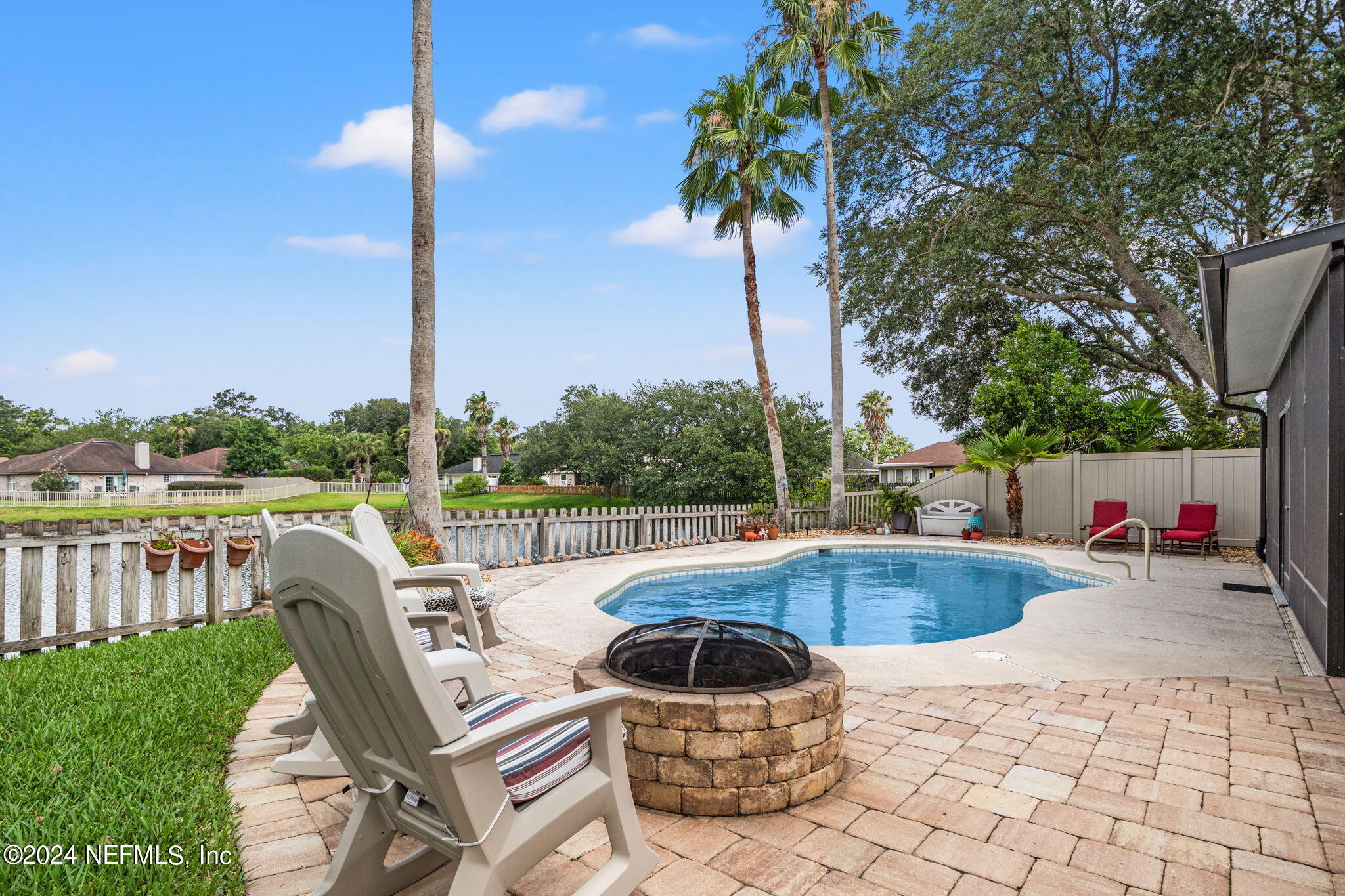 4652 FOREST GLEN Court