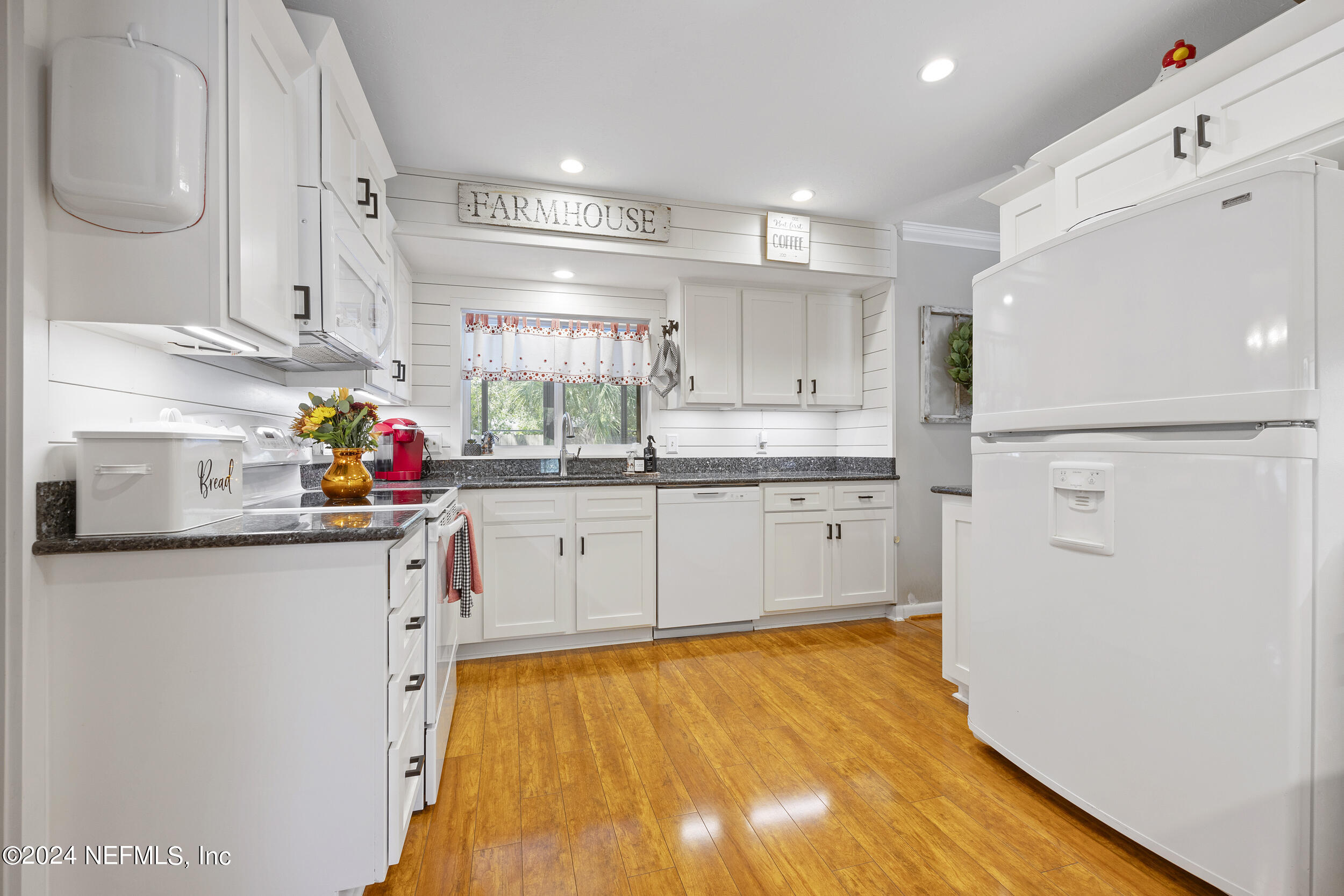 2359 GRACE Lane