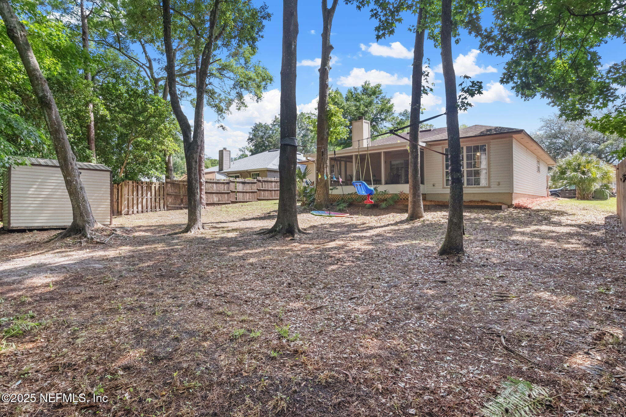 952 LONG LAKE Drive