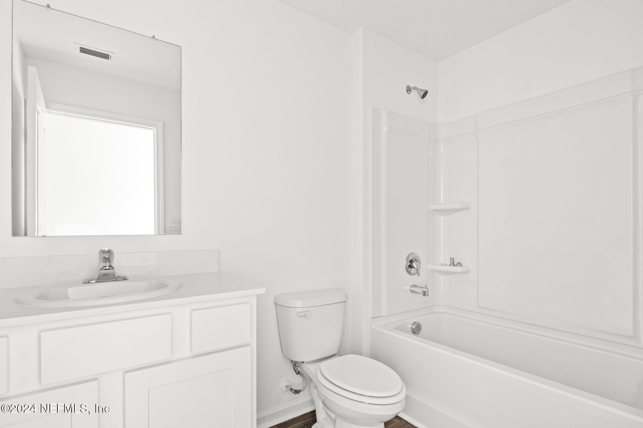 12470 RUBBER FIG Terrace
