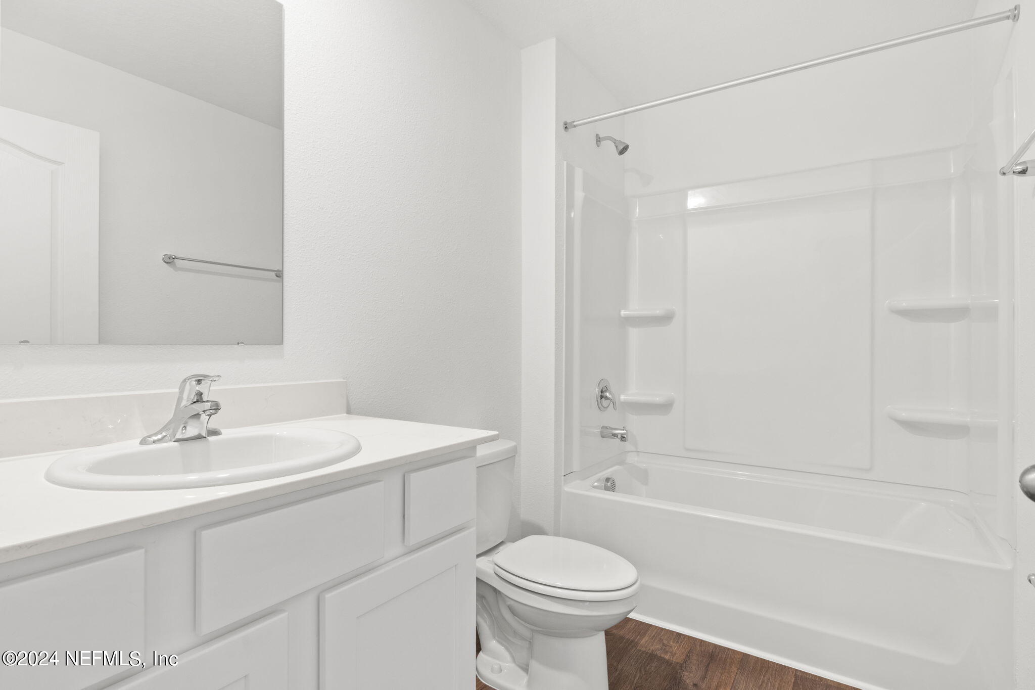 12573 RUBBER FIG Terrace