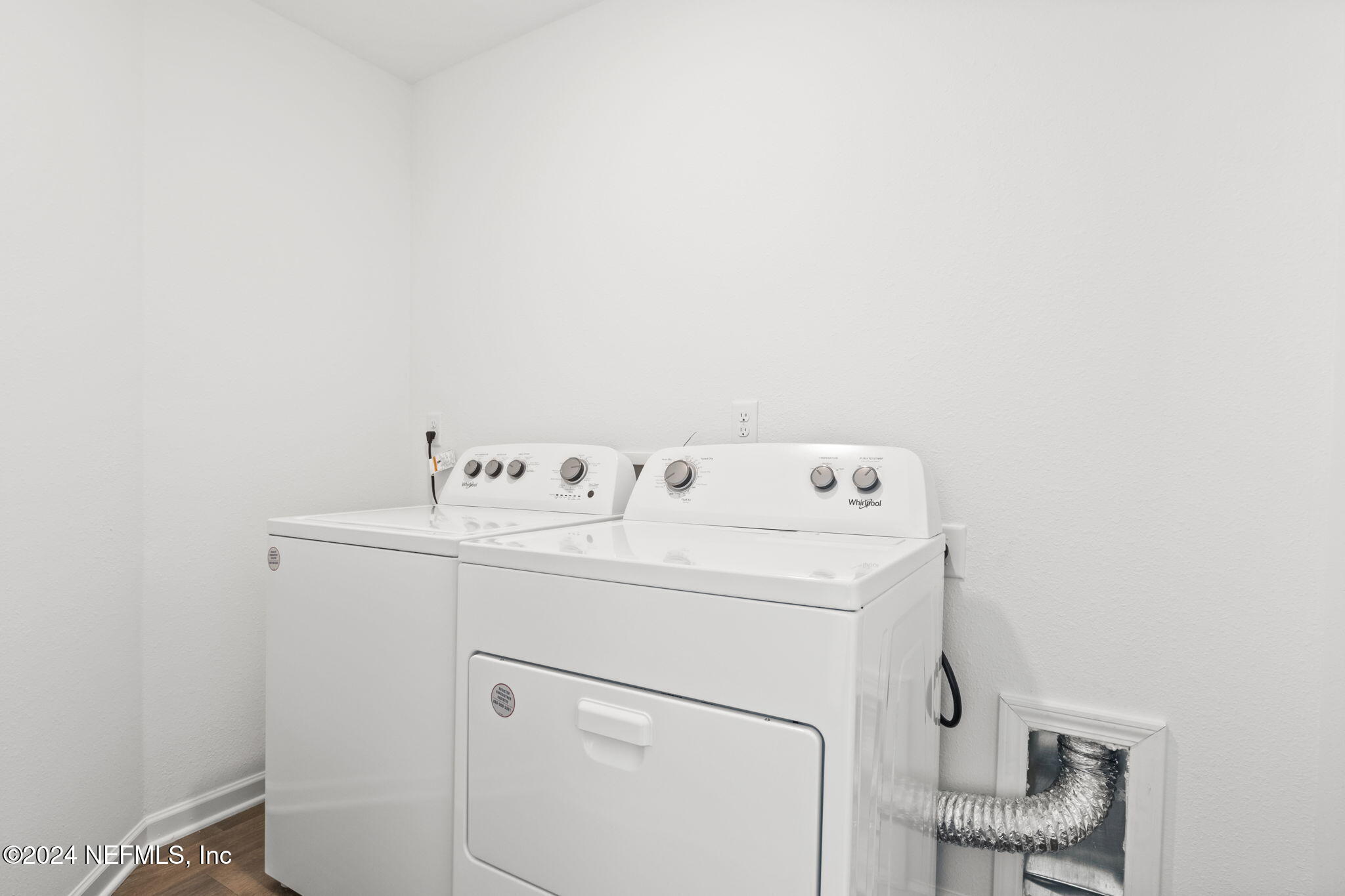 12927 RUBBER FIG Terrace