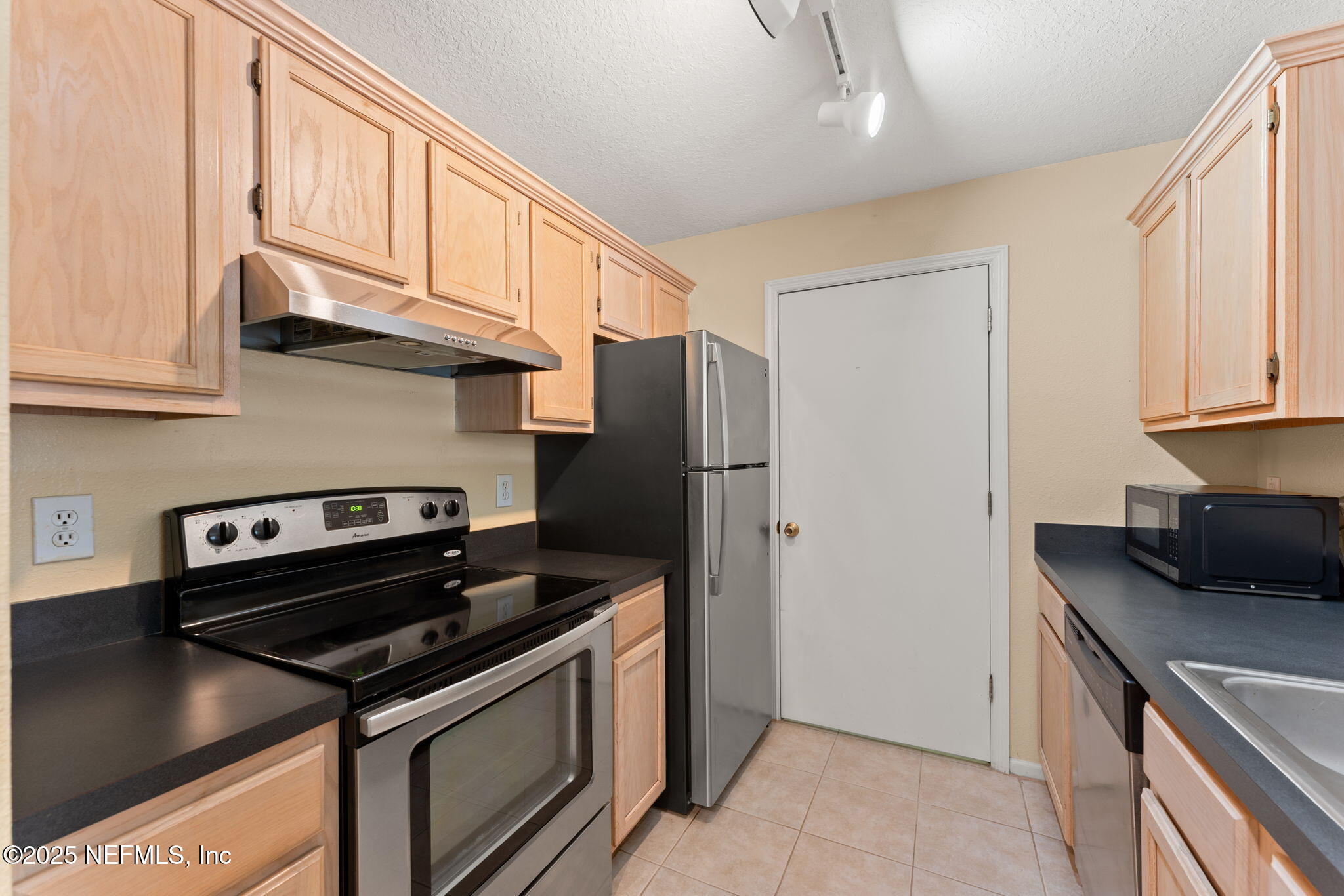 7701 TIMBERLIN PARK Boulevard, 826