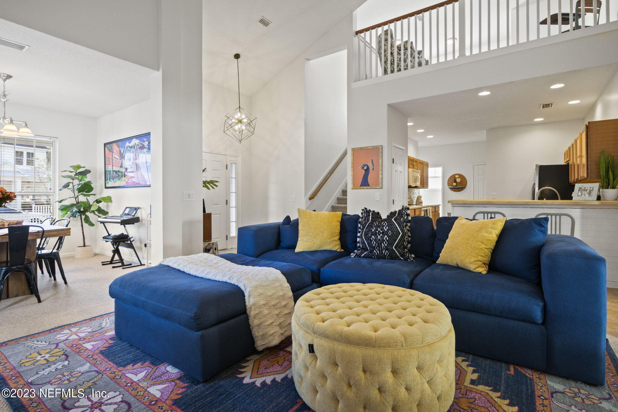 781 PARADISE Lane