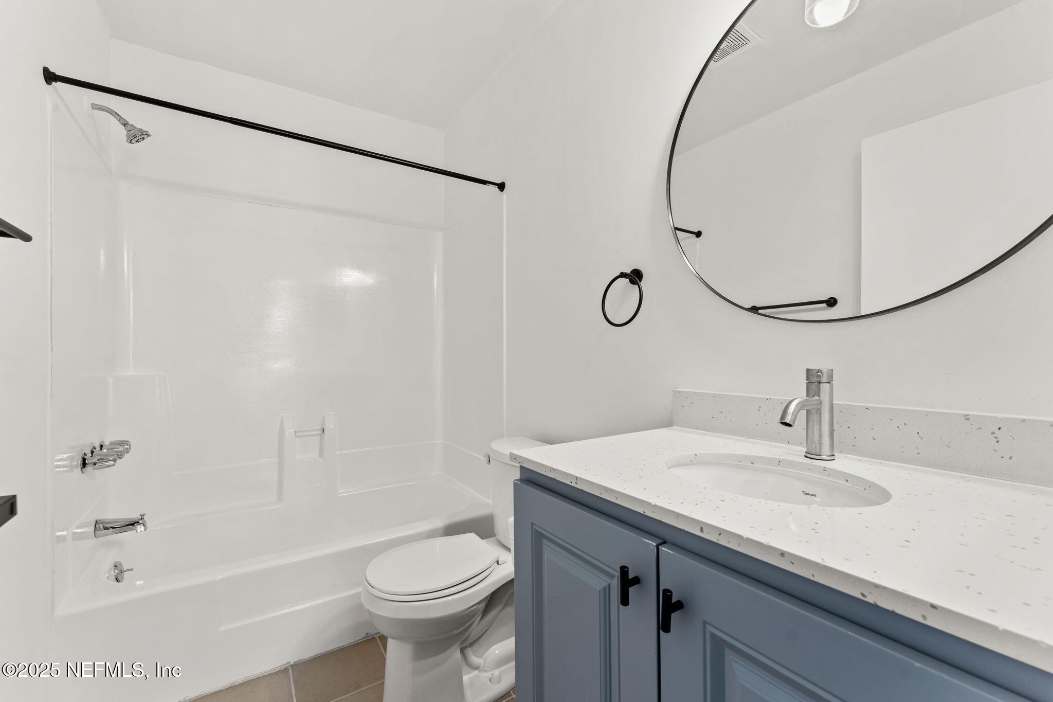 1601 CHALLENGER Court W, 1601