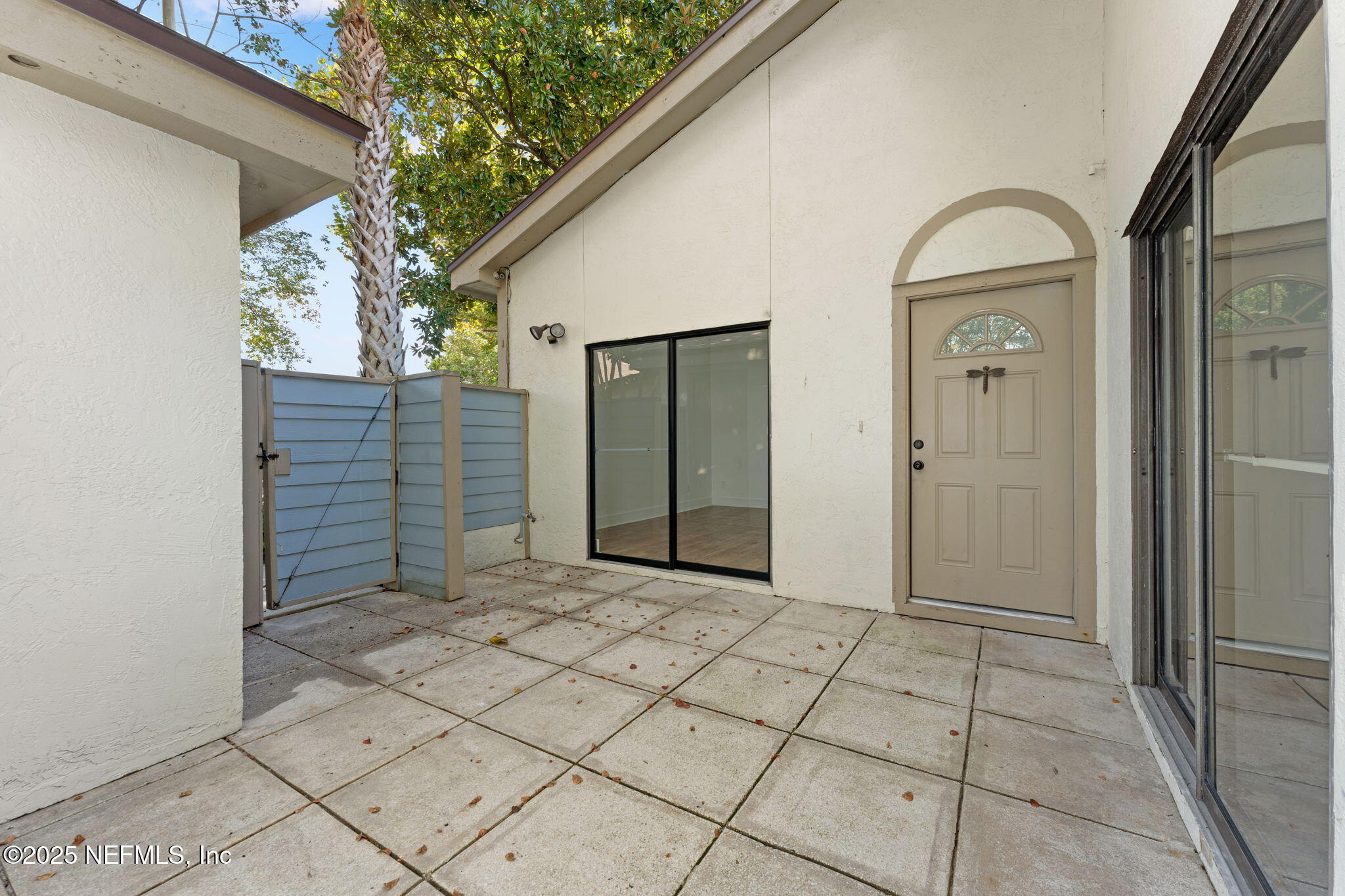 1601 CHALLENGER Court W, 1601