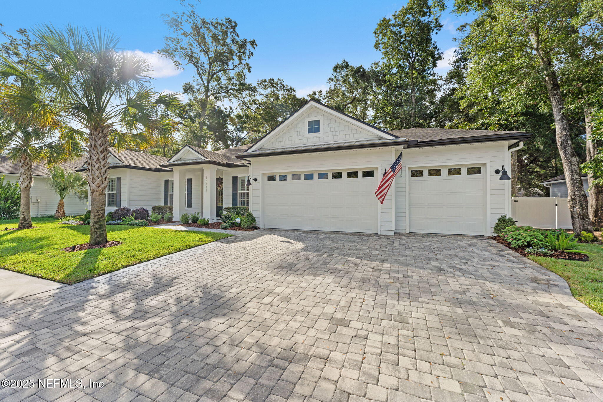13717 HIDDEN OAKS Lane