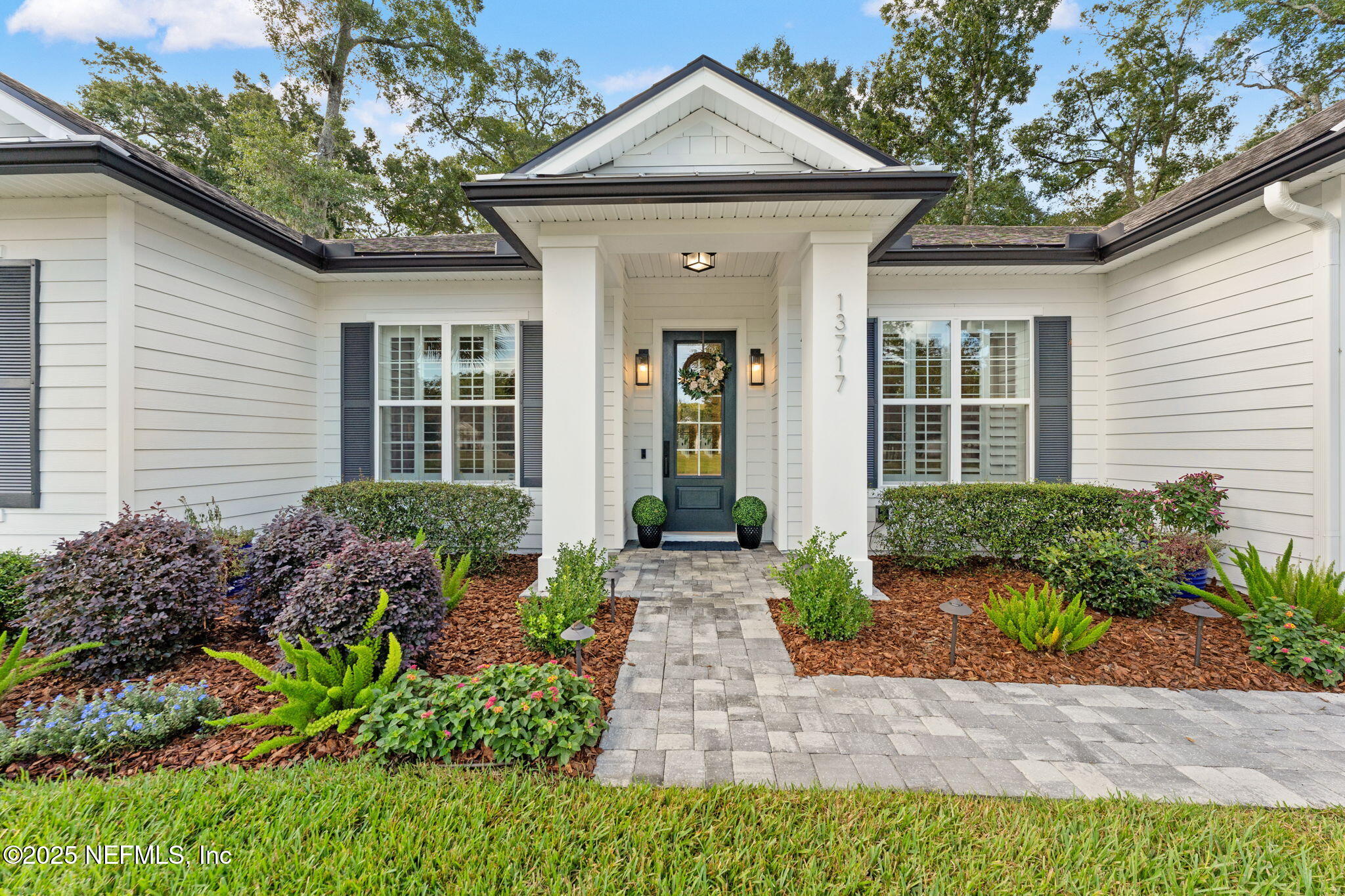 13717 HIDDEN OAKS Lane