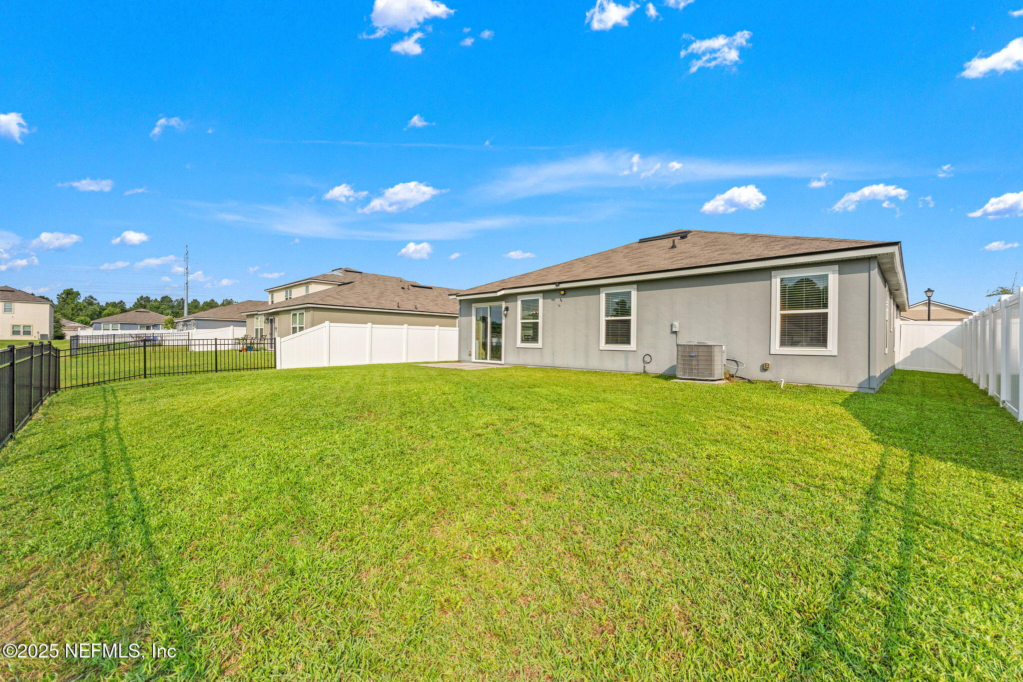 11529 STICKLEBACK Lane