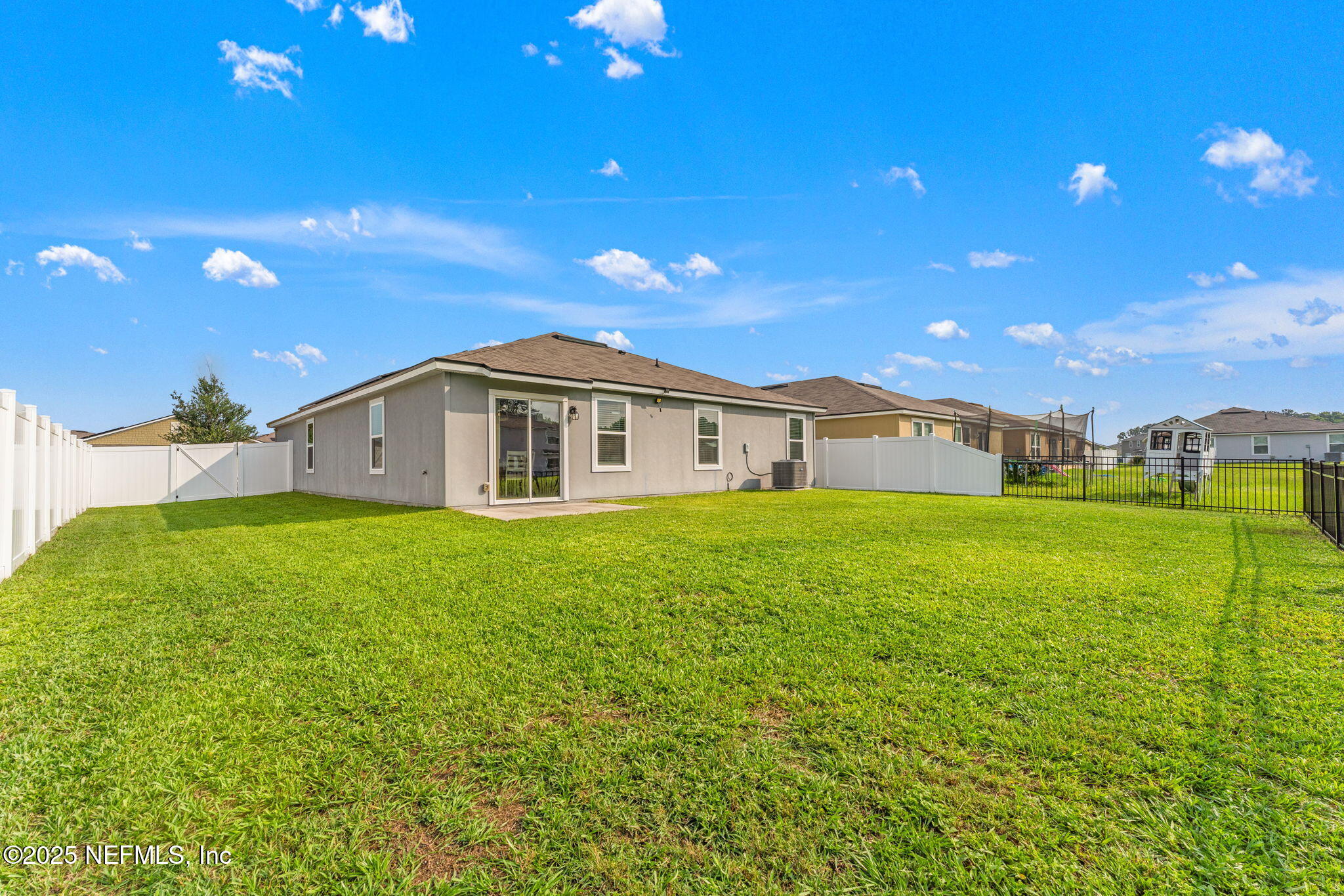 11529 STICKLEBACK Lane