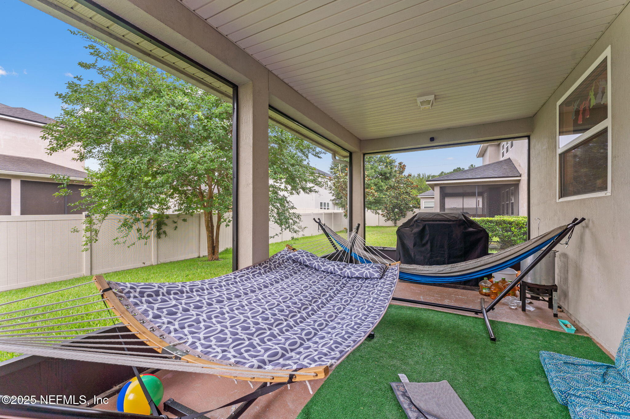 12262 SILVERTHORN Court