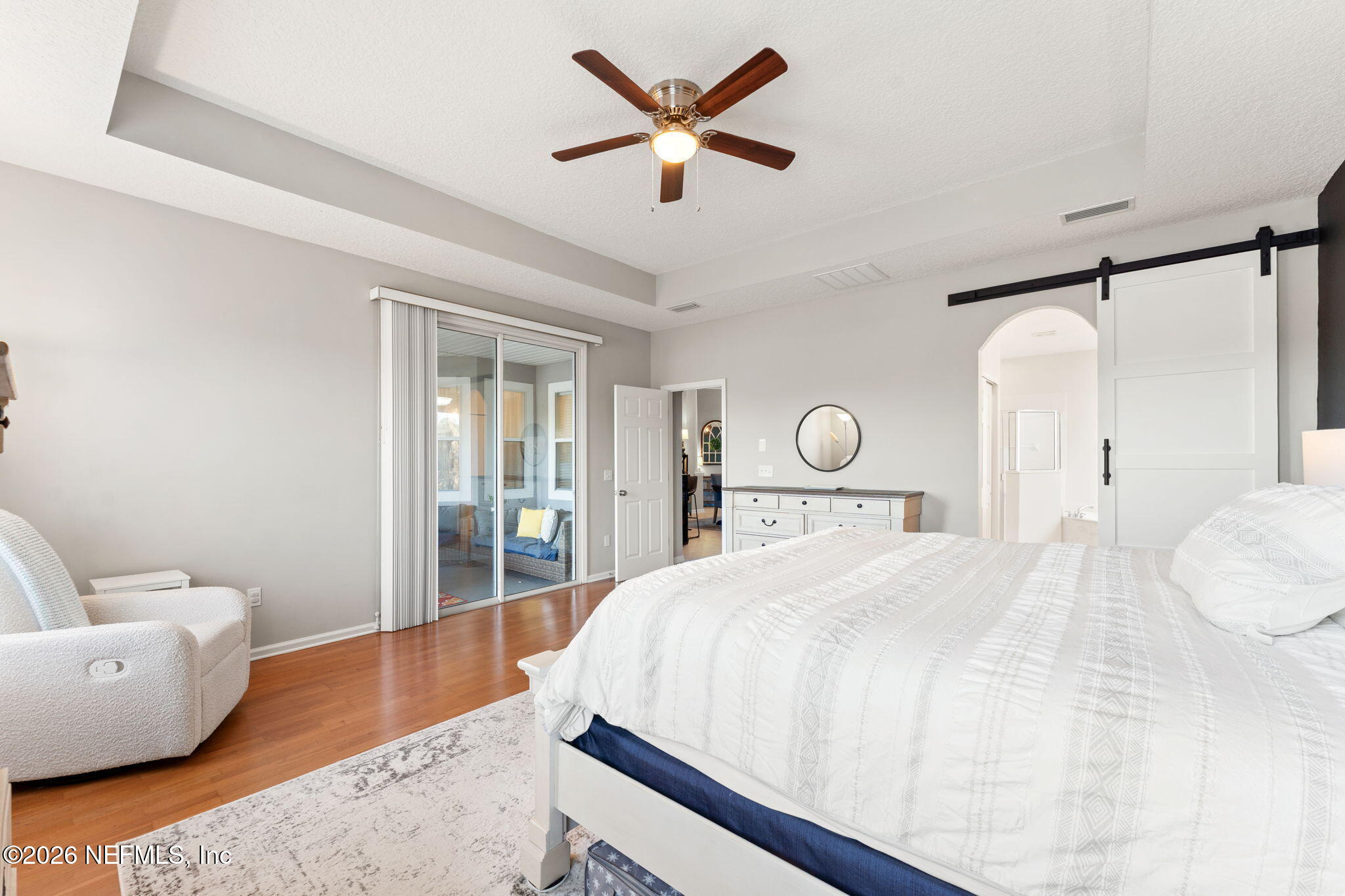 5906 GREEN POND Drive