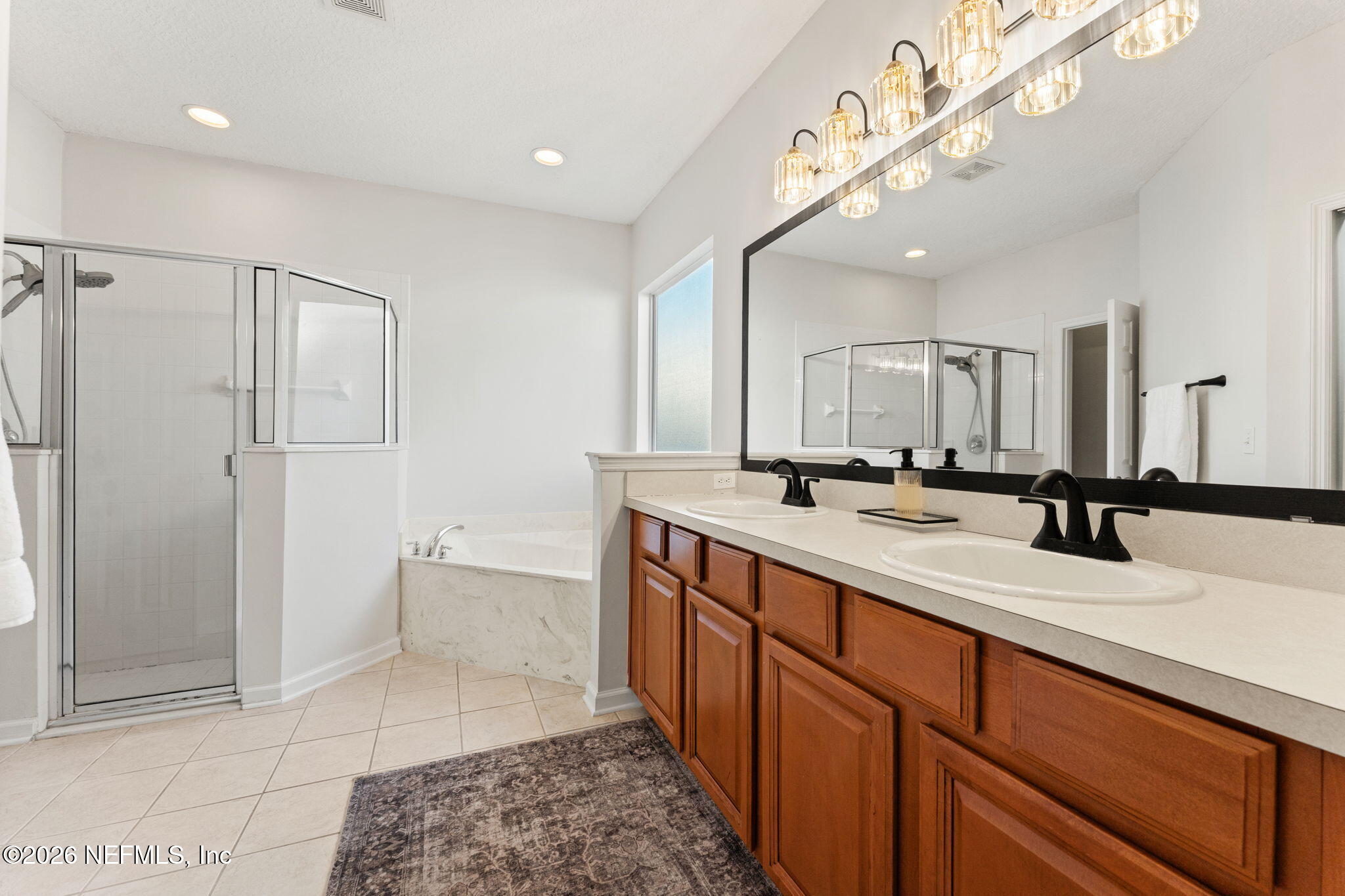 5906 GREEN POND Drive