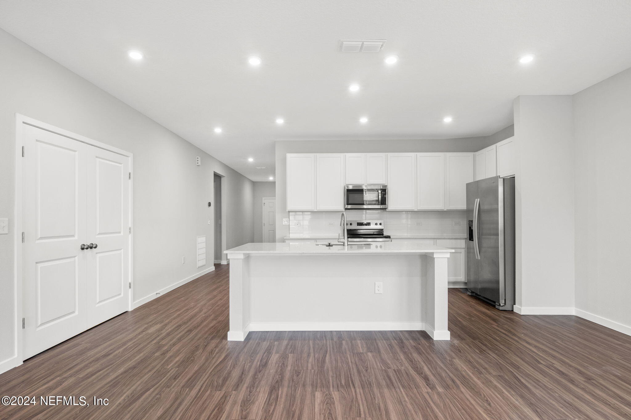 14695 MACADAMIA Lane