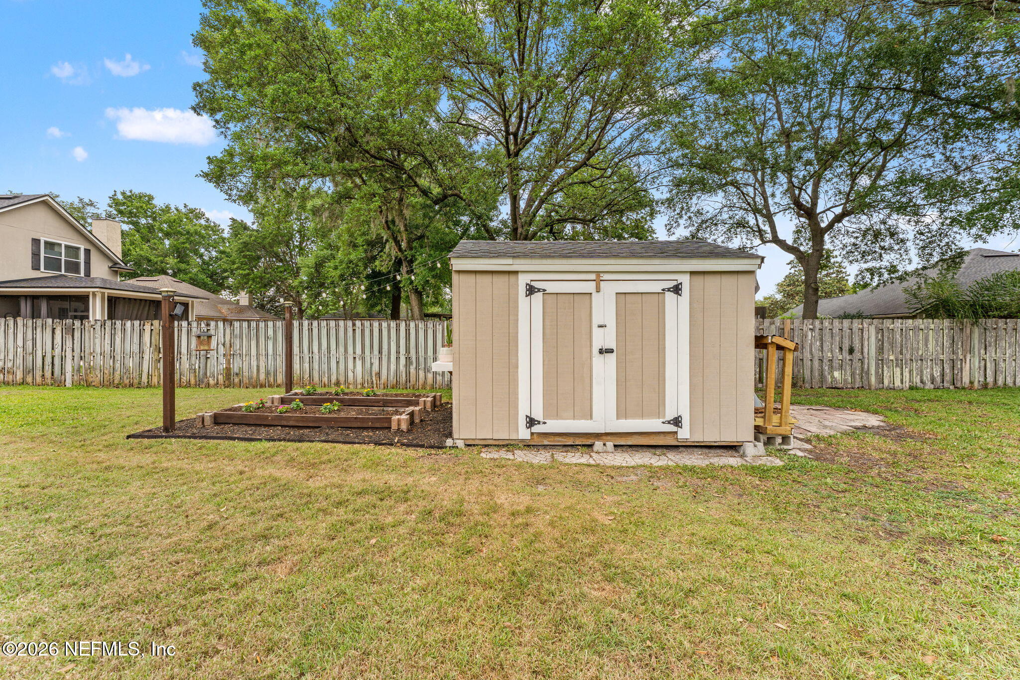 728 AUSTIN Place