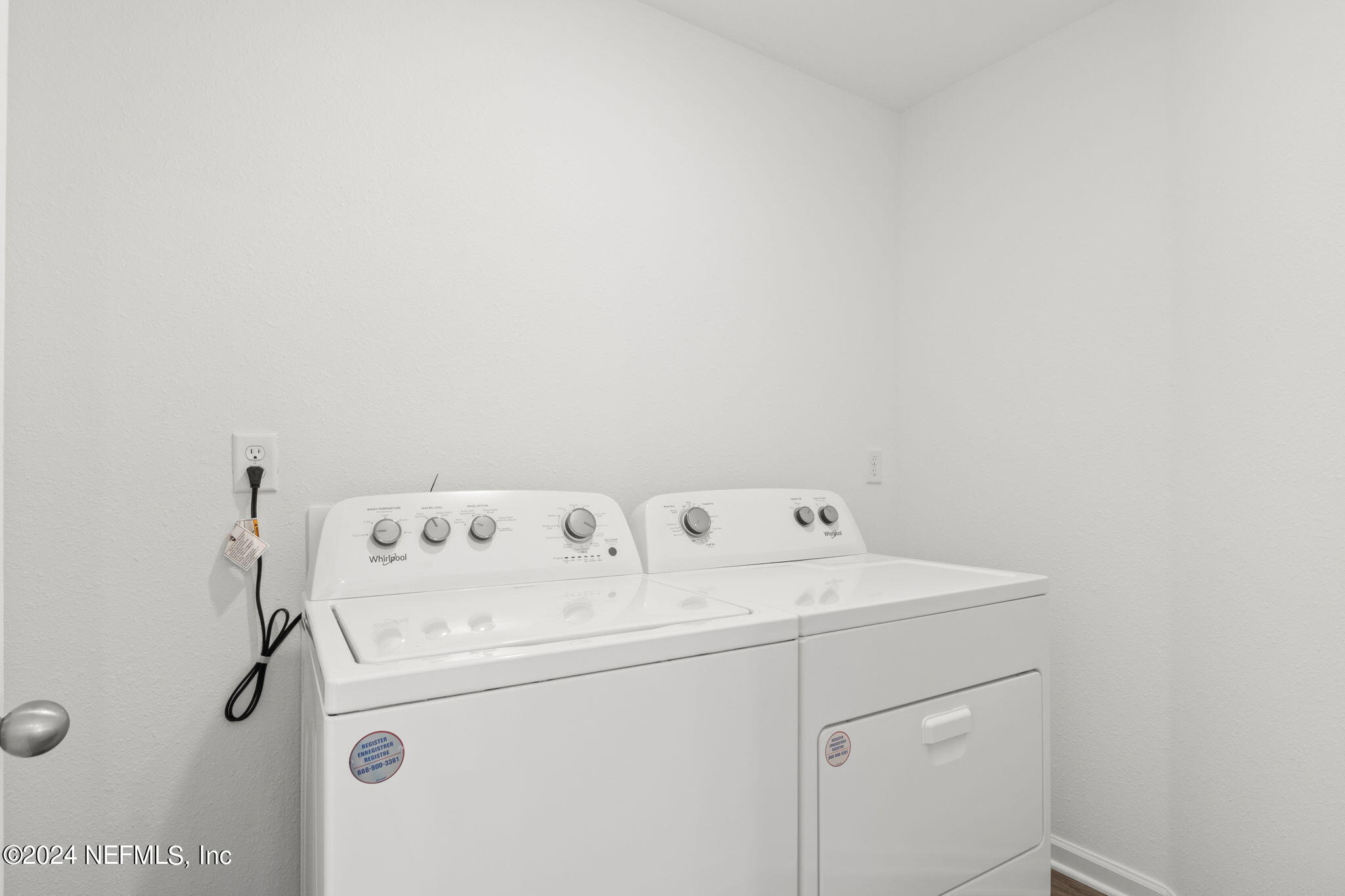 12422 RUBBER FIG Terrace