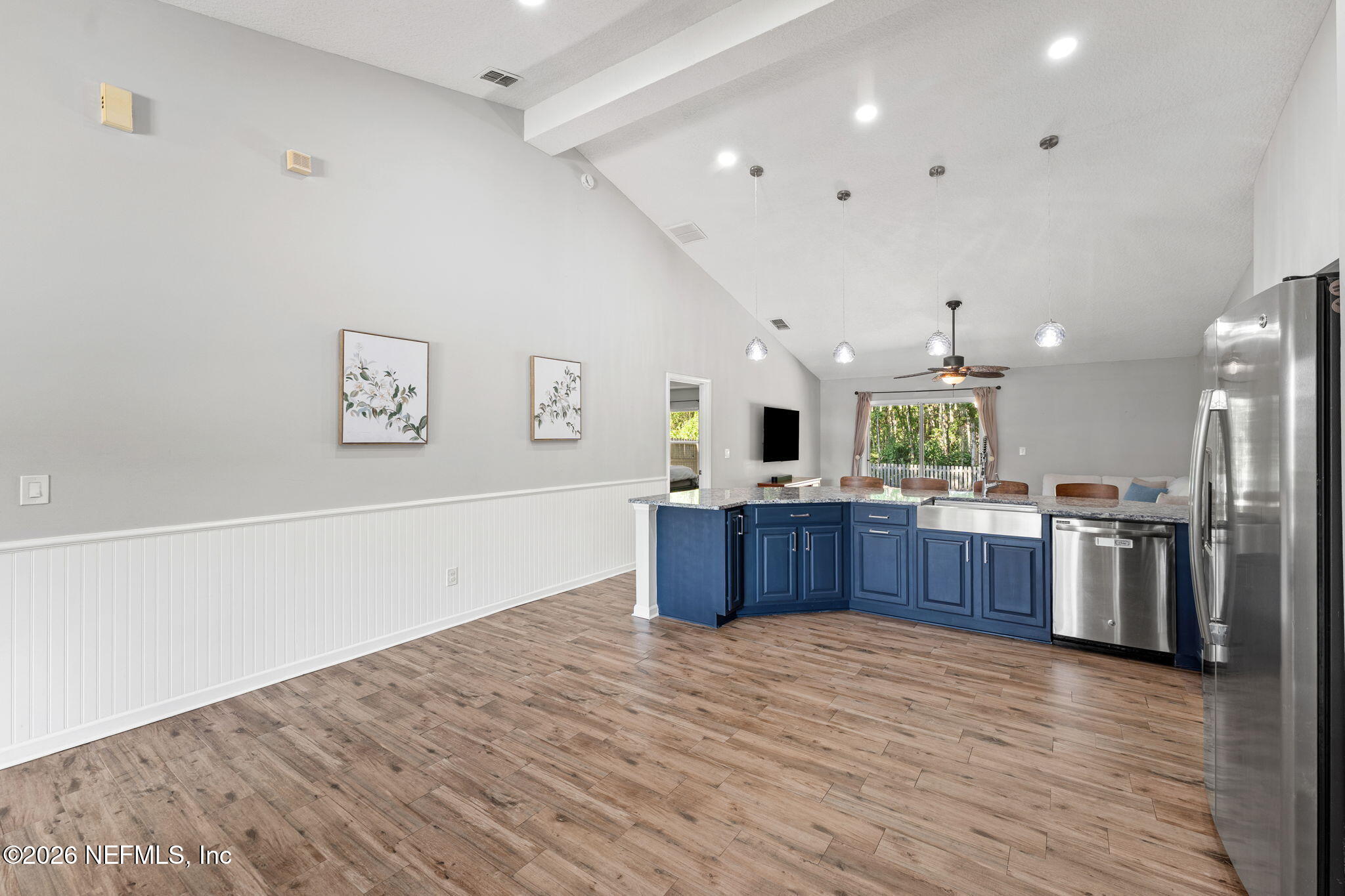2500 CEDAR TRACE Drive W