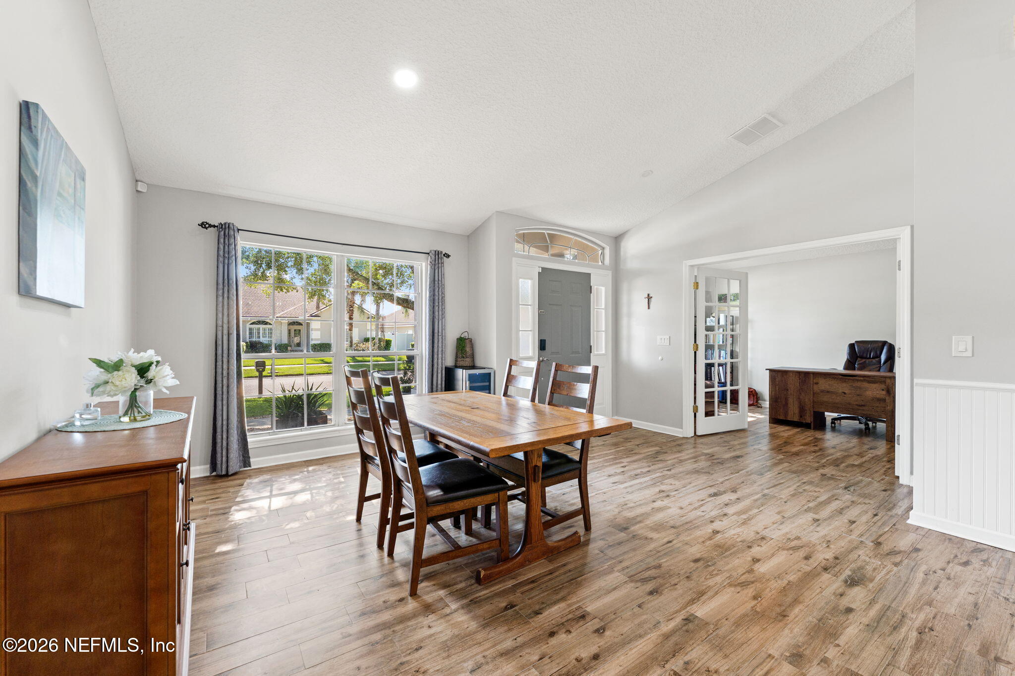 2500 CEDAR TRACE Drive W