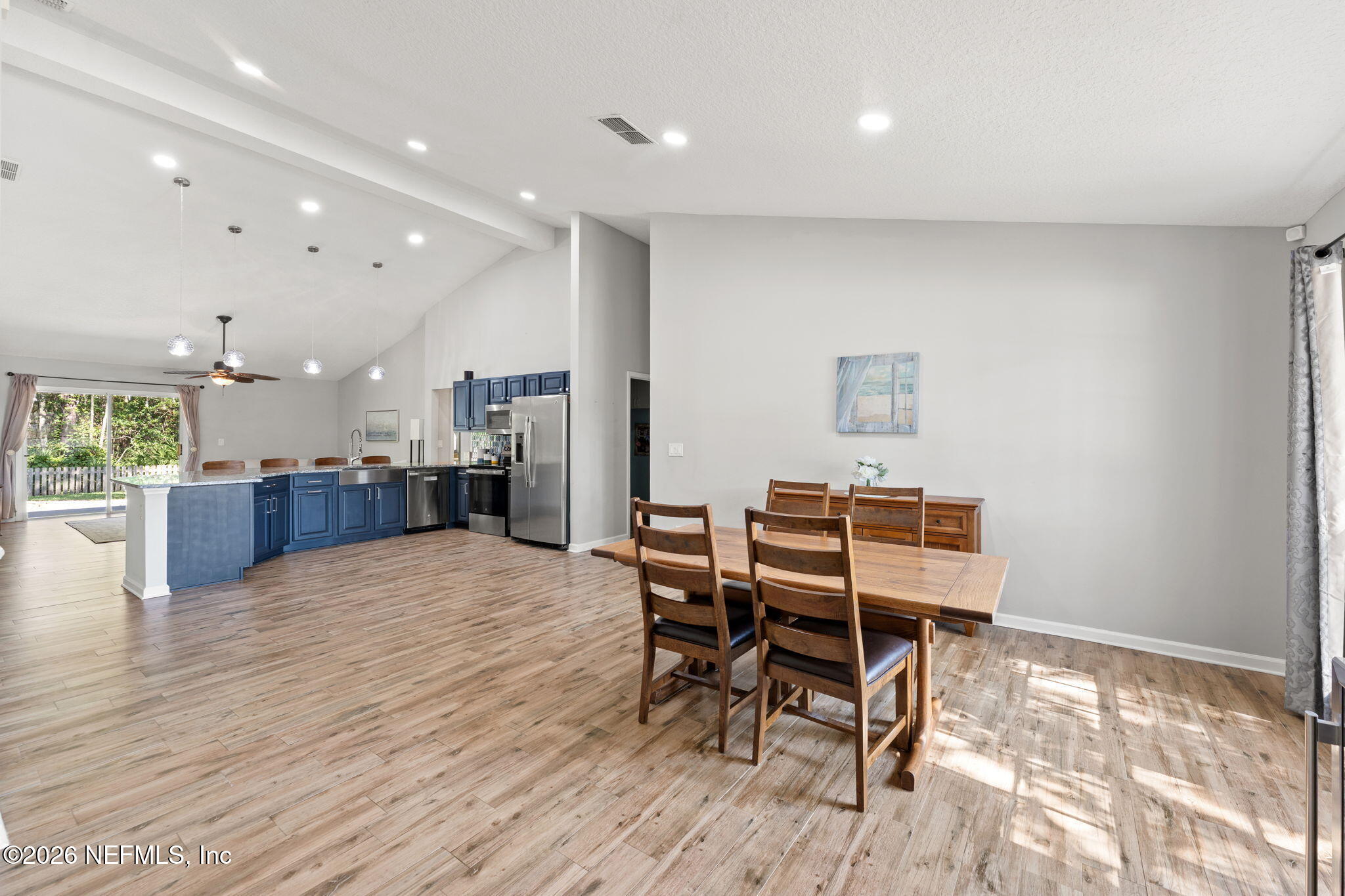 2500 CEDAR TRACE Drive W