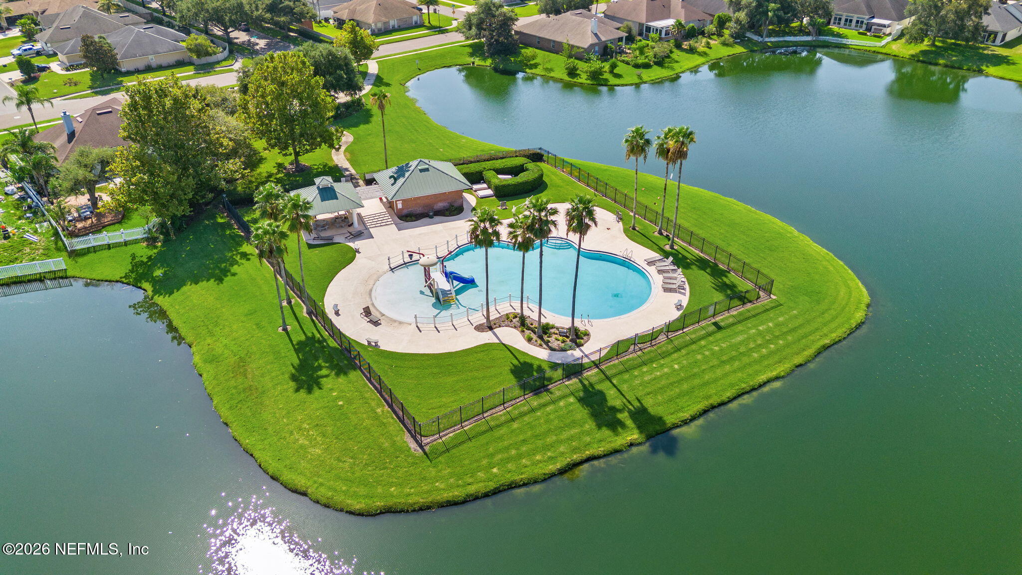 2500 CEDAR TRACE Drive W
