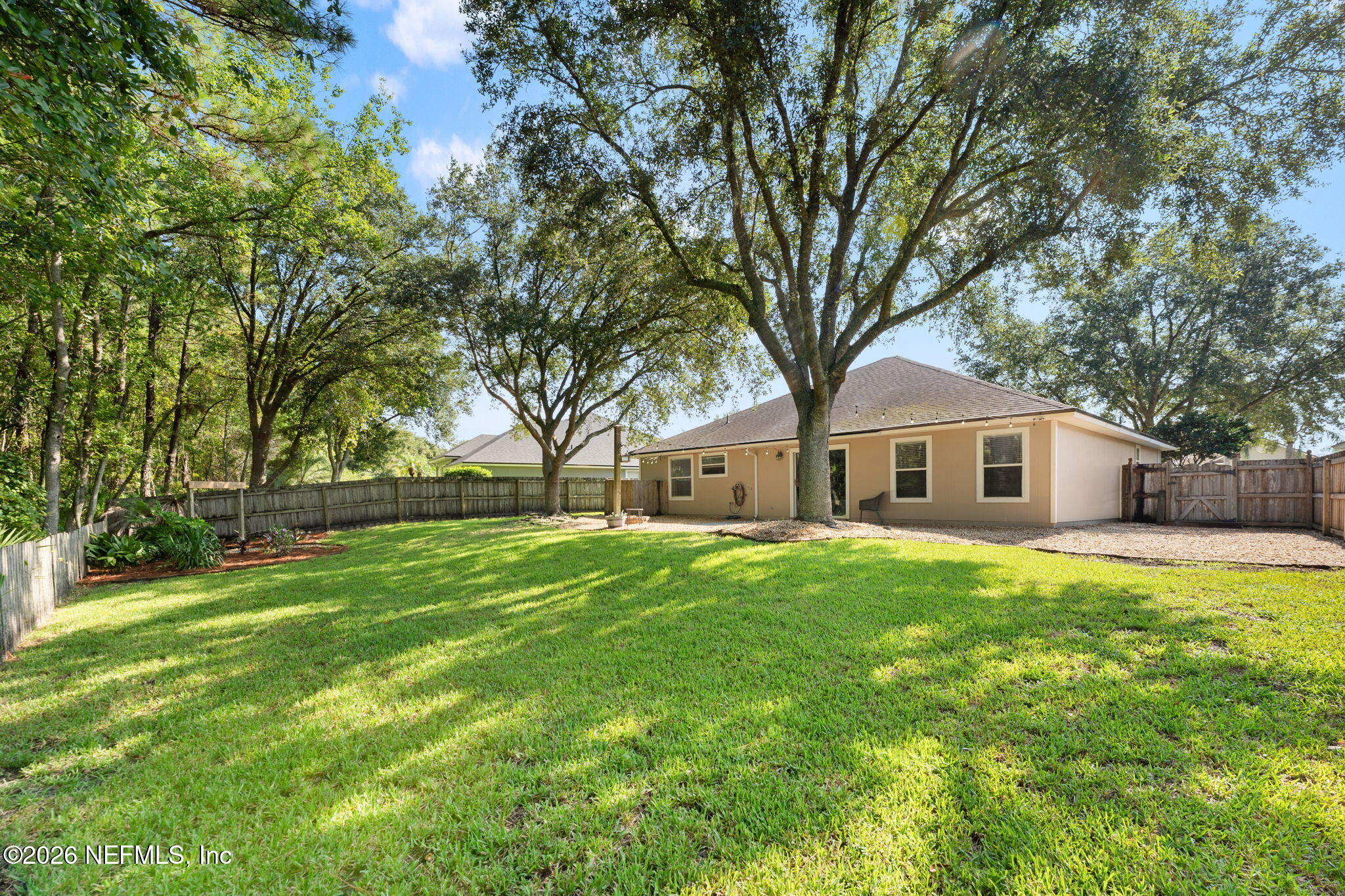 2500 CEDAR TRACE Drive W