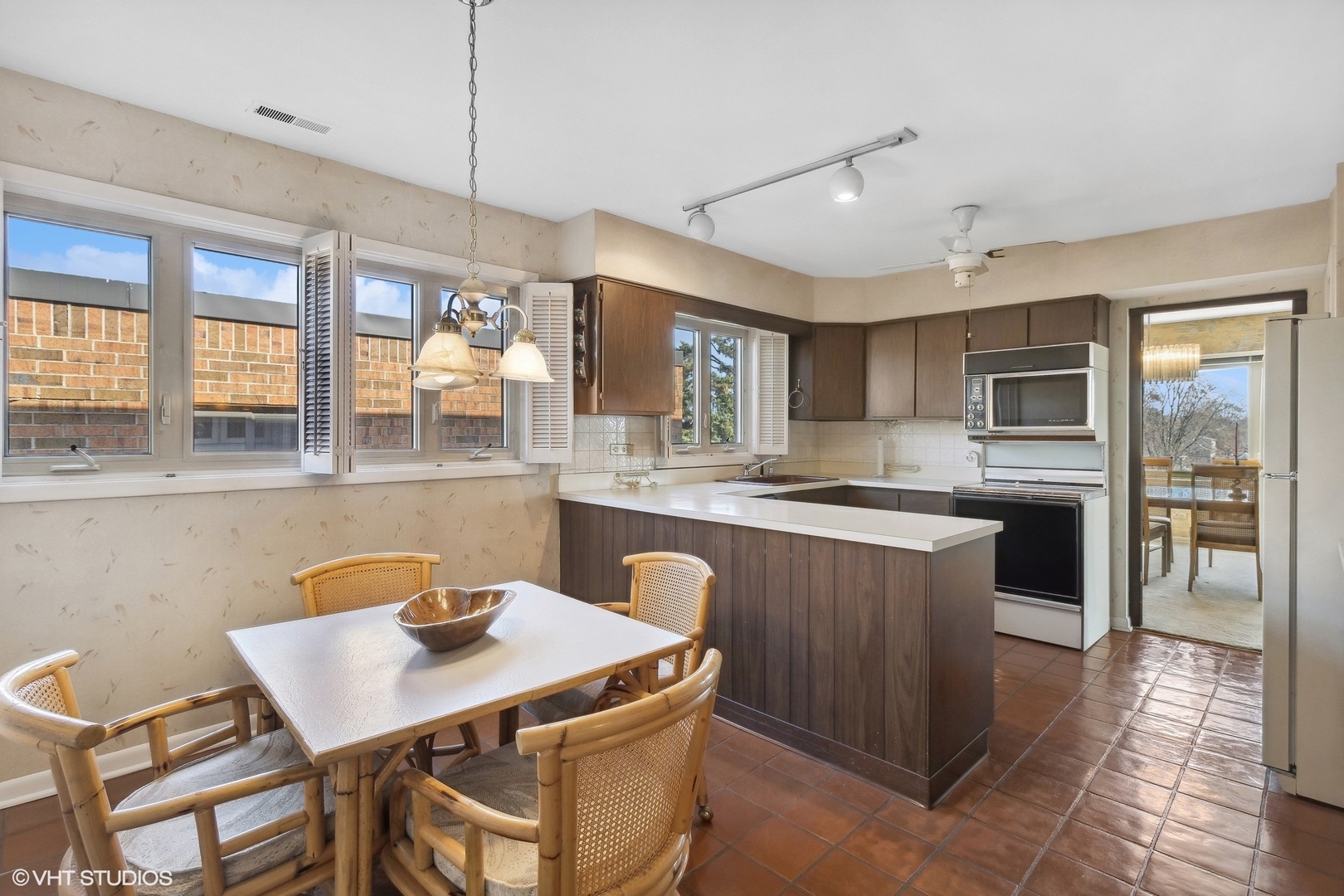 1010 N Harlem Avenue Unit: 504
