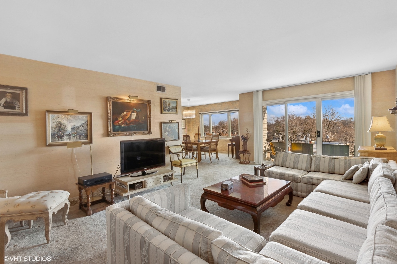 1010 N Harlem Avenue Unit: 504