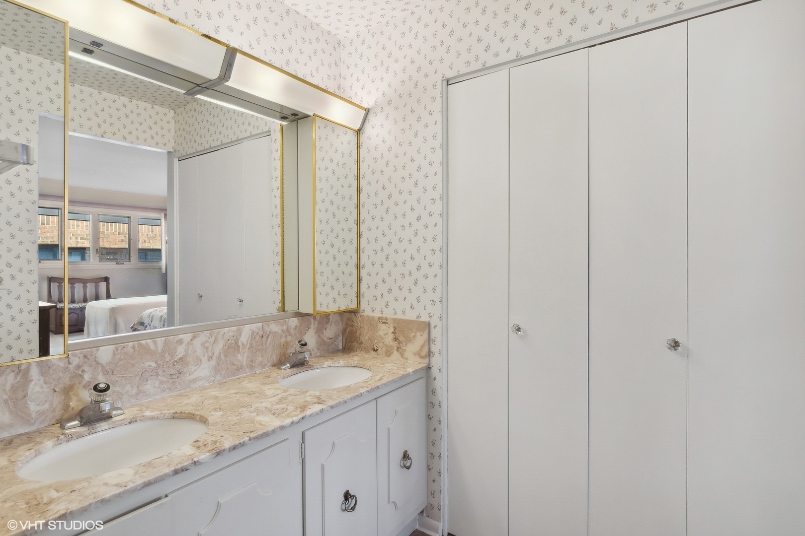 1010 N Harlem Avenue Unit: 504