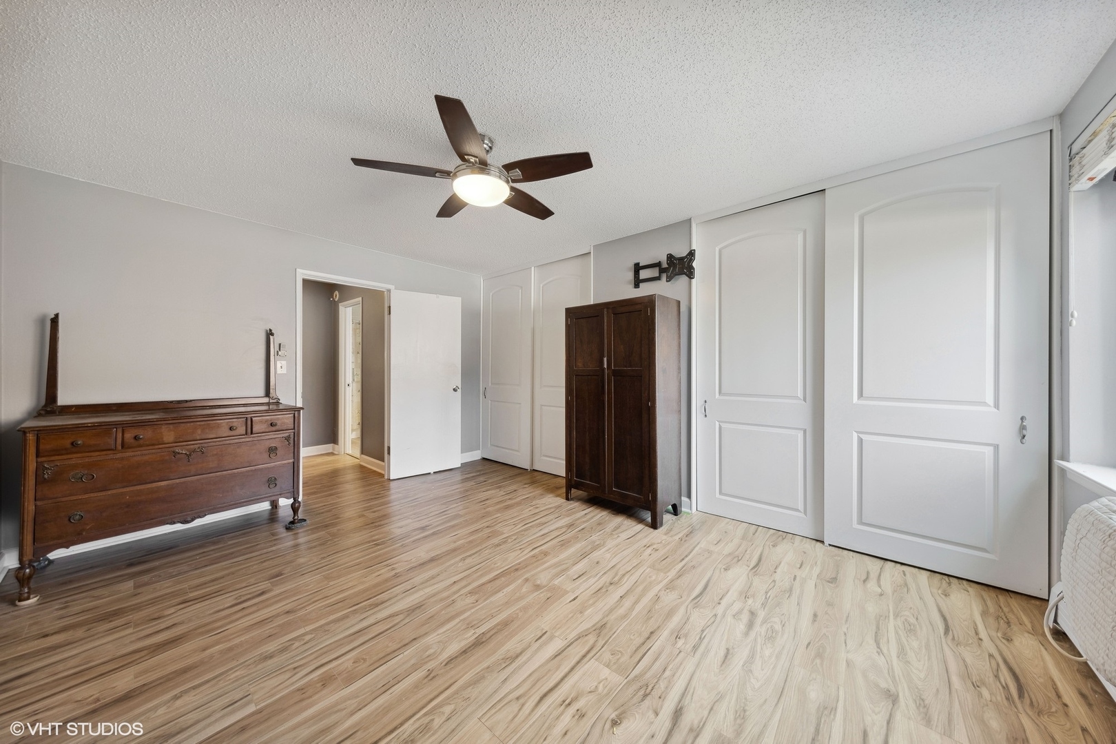 1127 S Old Wilke Road Unit: 104