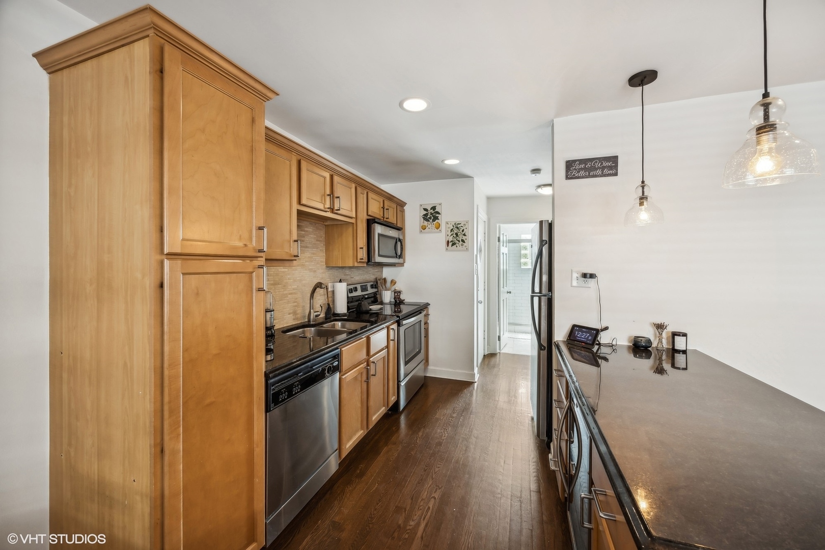 405 Lathrop Avenue Unit: 1C