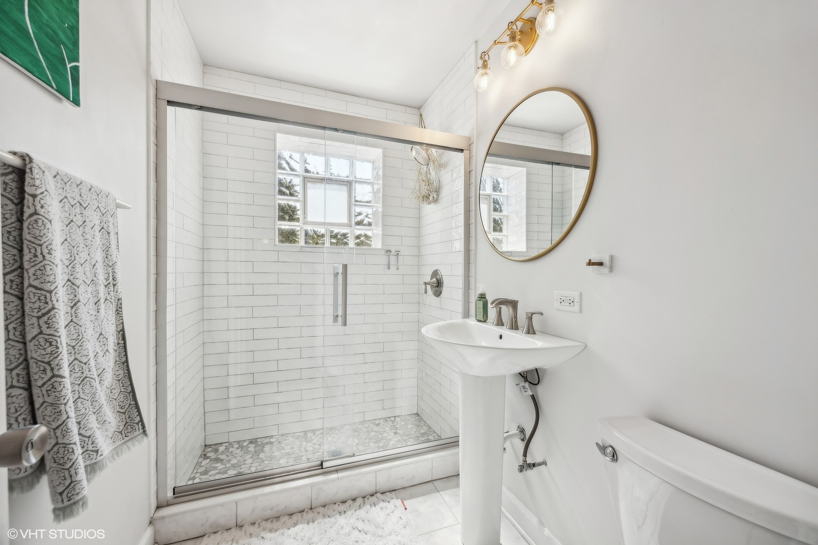 405 Lathrop Avenue Unit: 1C