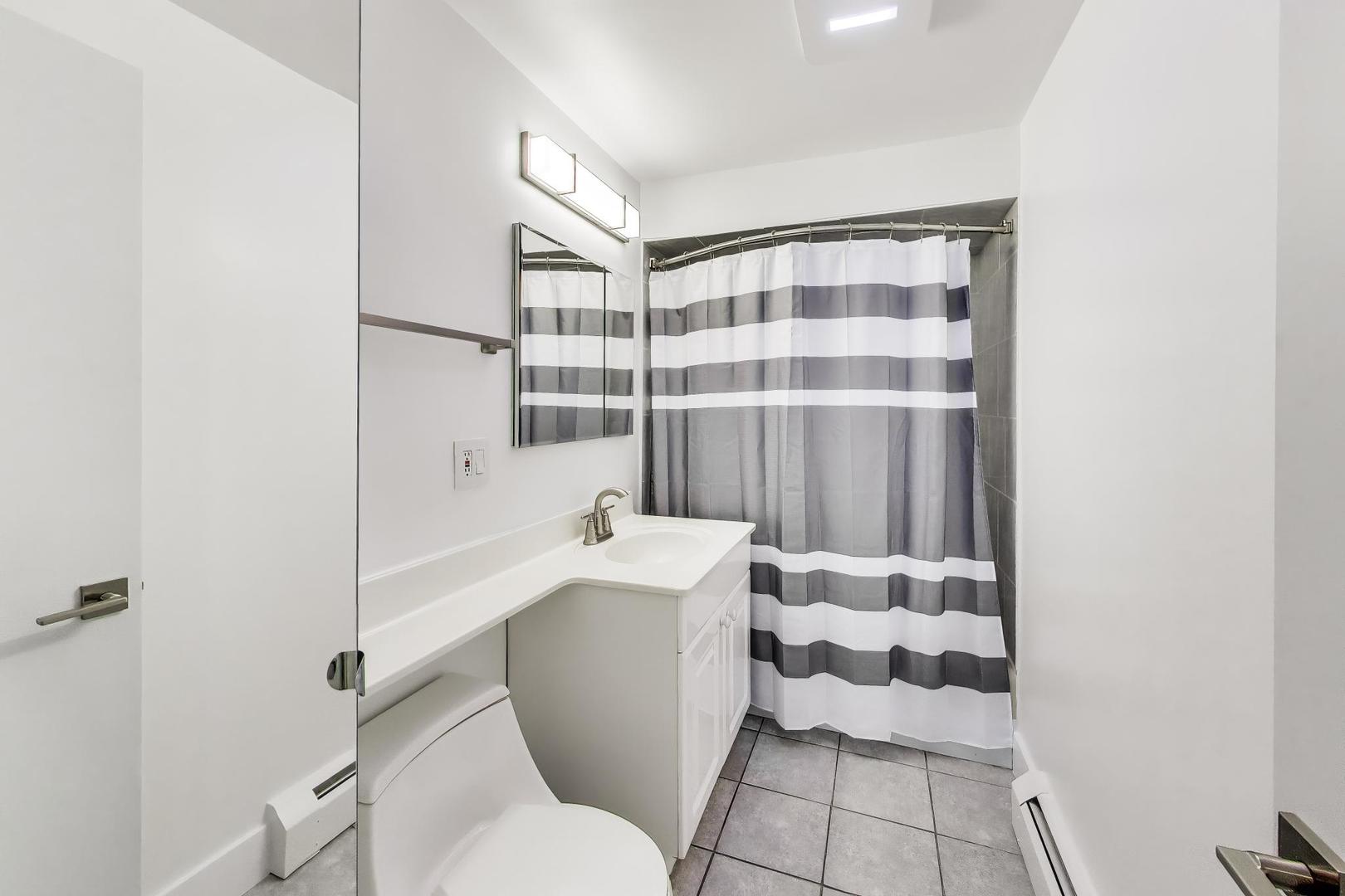 925 8th Avenue Unit: 12