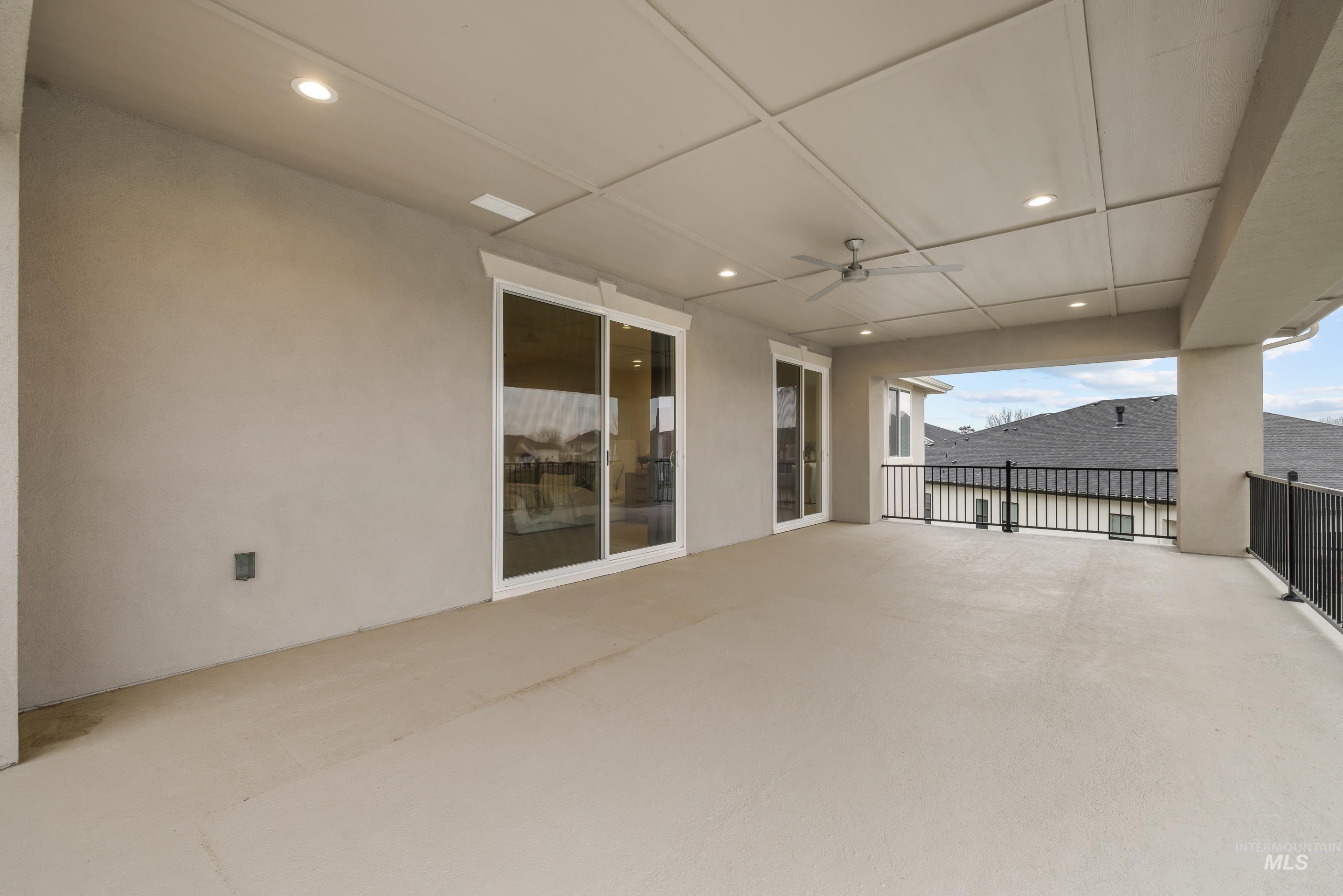 279 S Eagles Roost Way