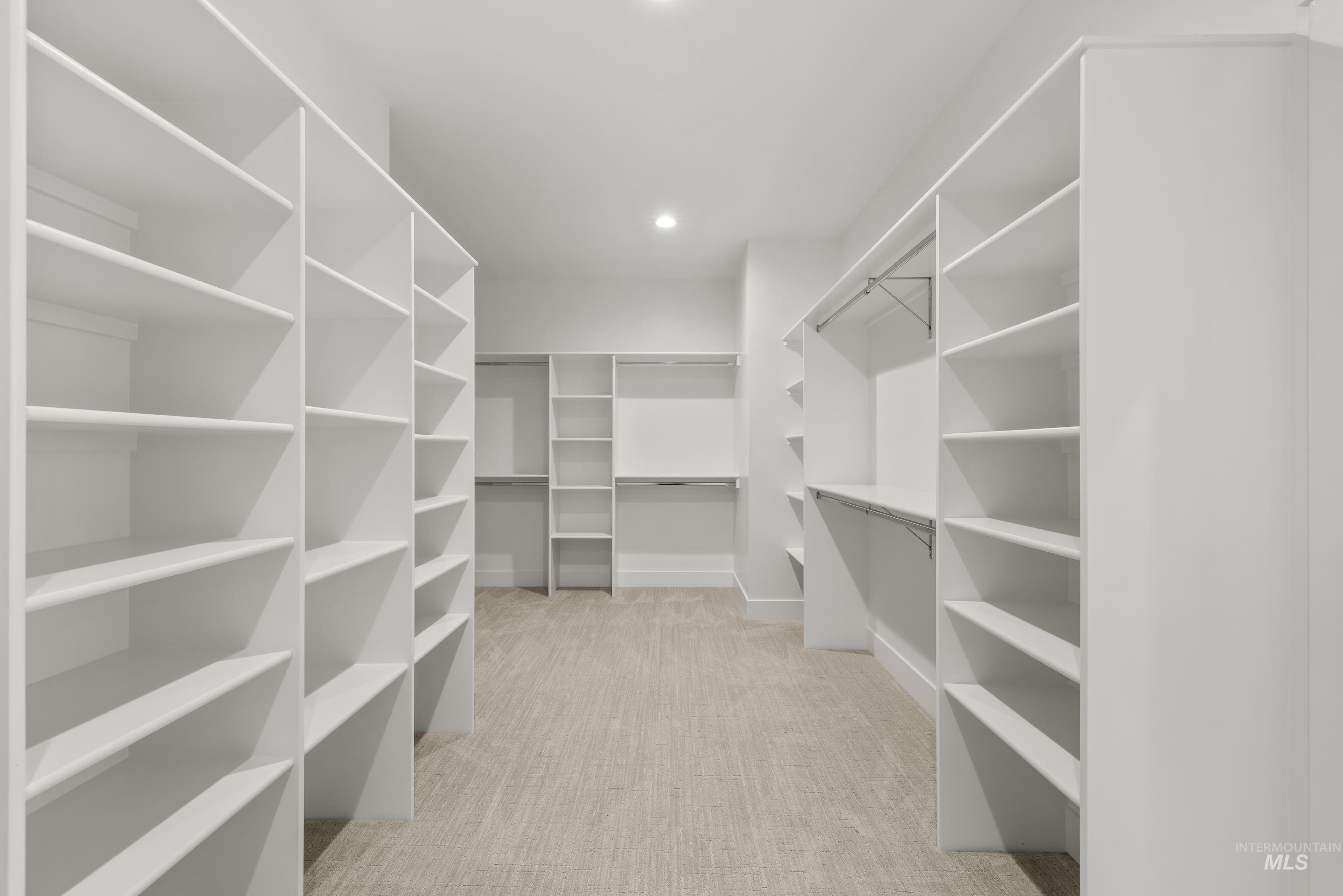 279 S Eagles Roost Way