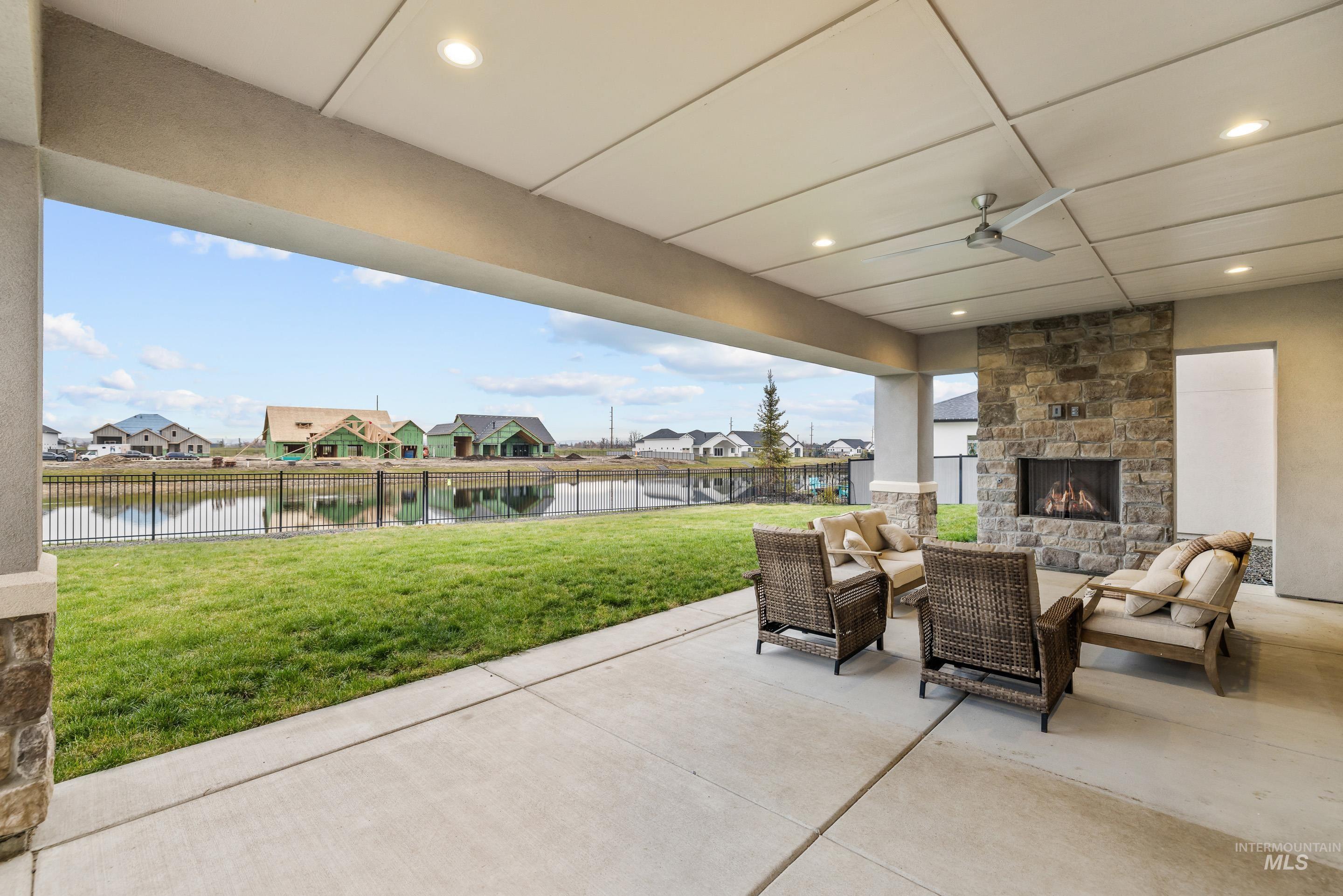 279 S Eagles Roost Way