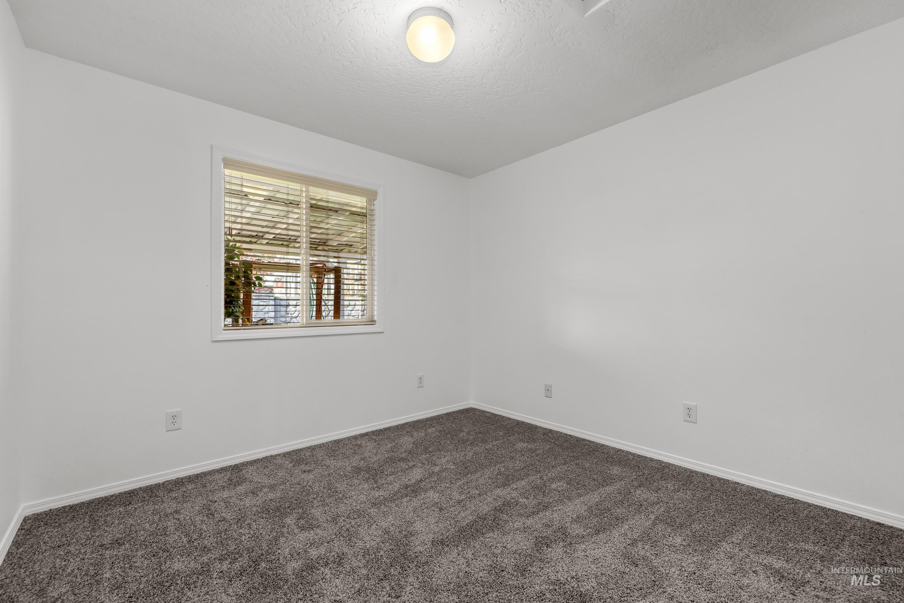 3591 N Bottle Brush Ave