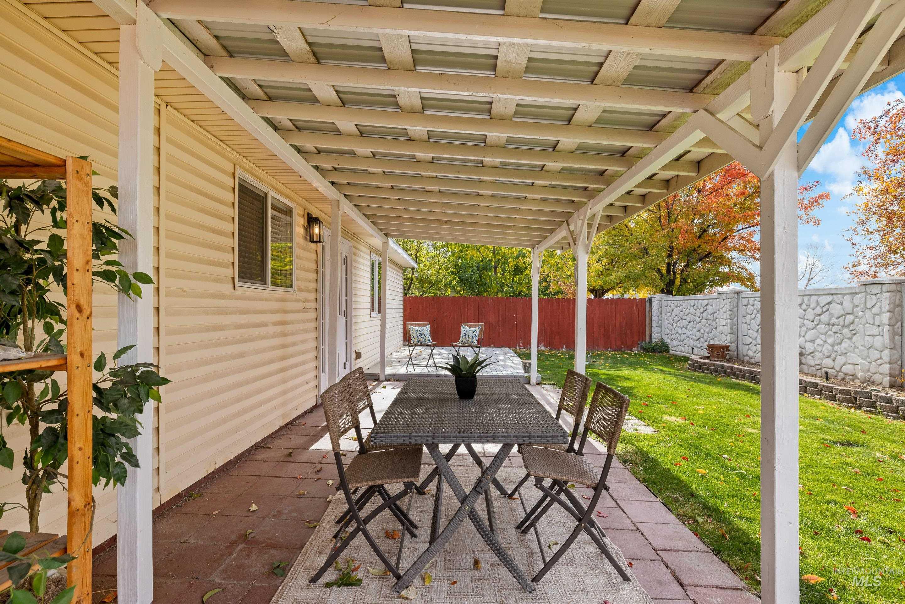 3591 N Bottle Brush Ave