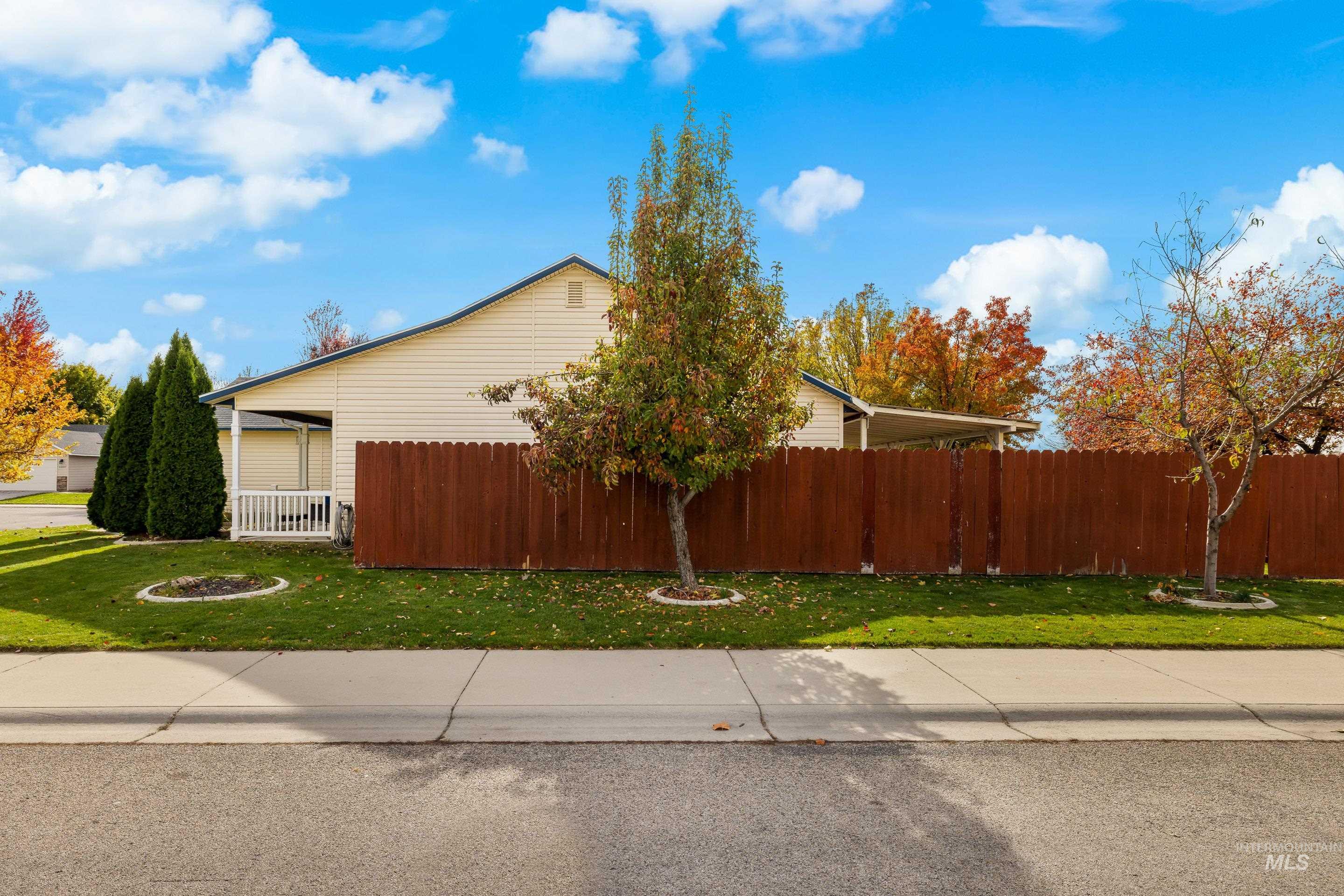 3591 N Bottle Brush Ave