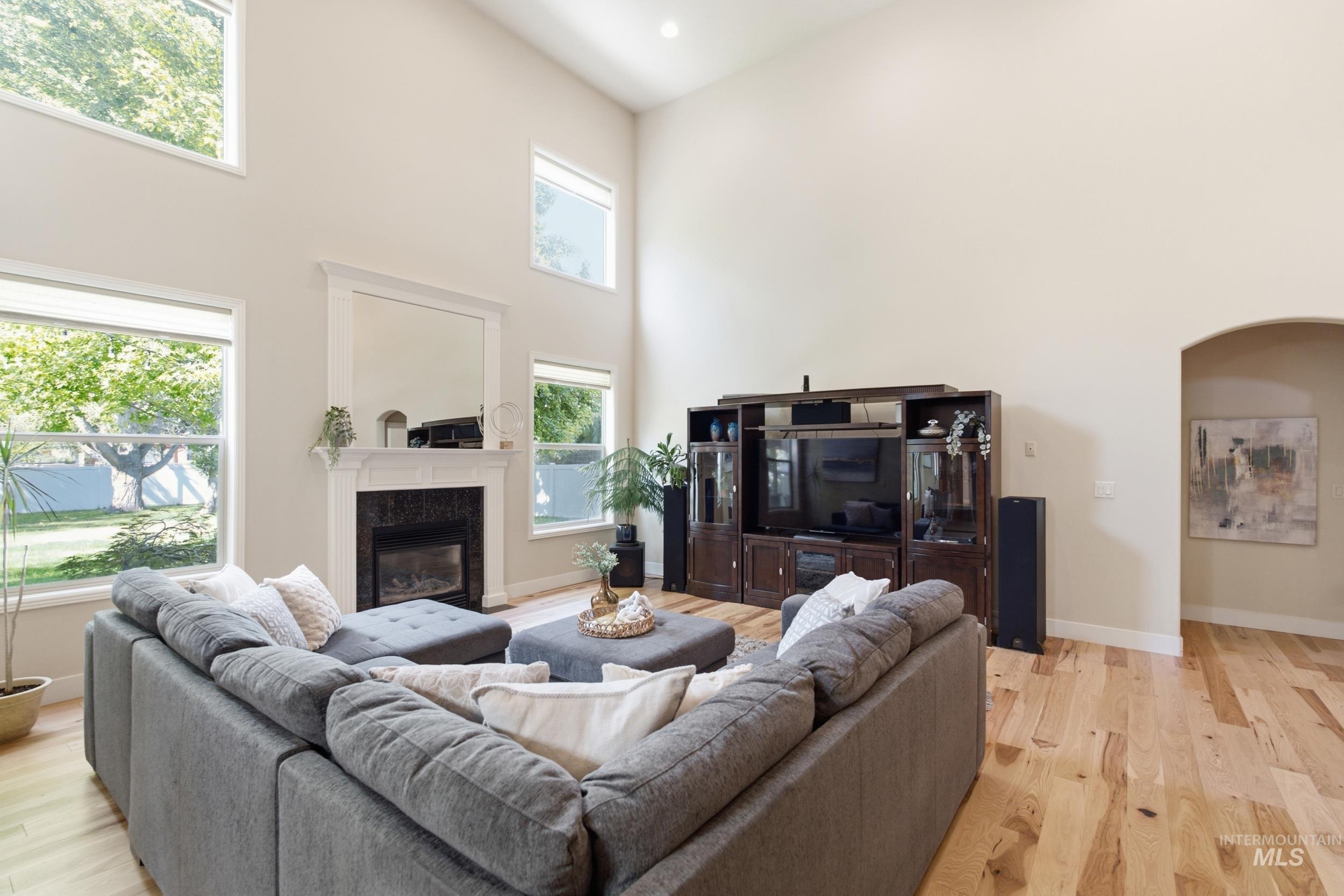 10980 W Greyling Dr.