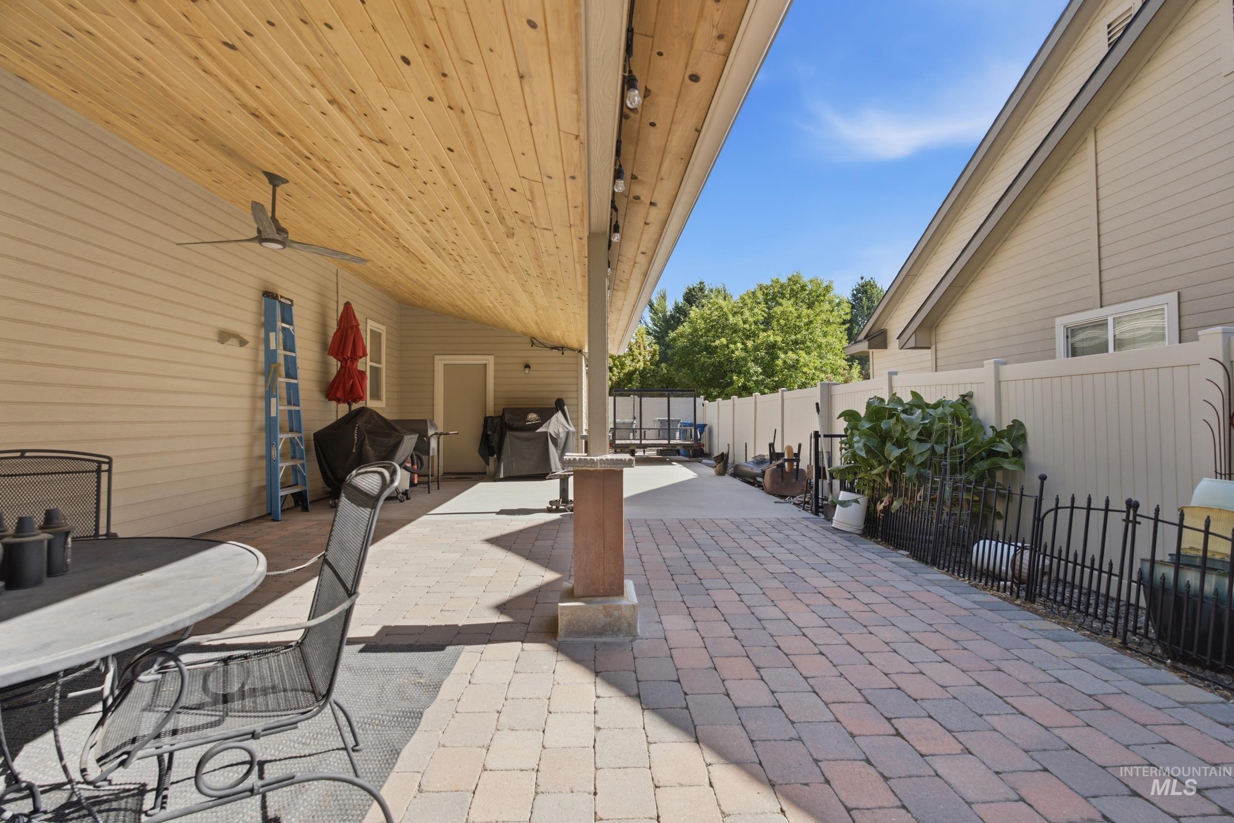 10980 W Greyling Dr.