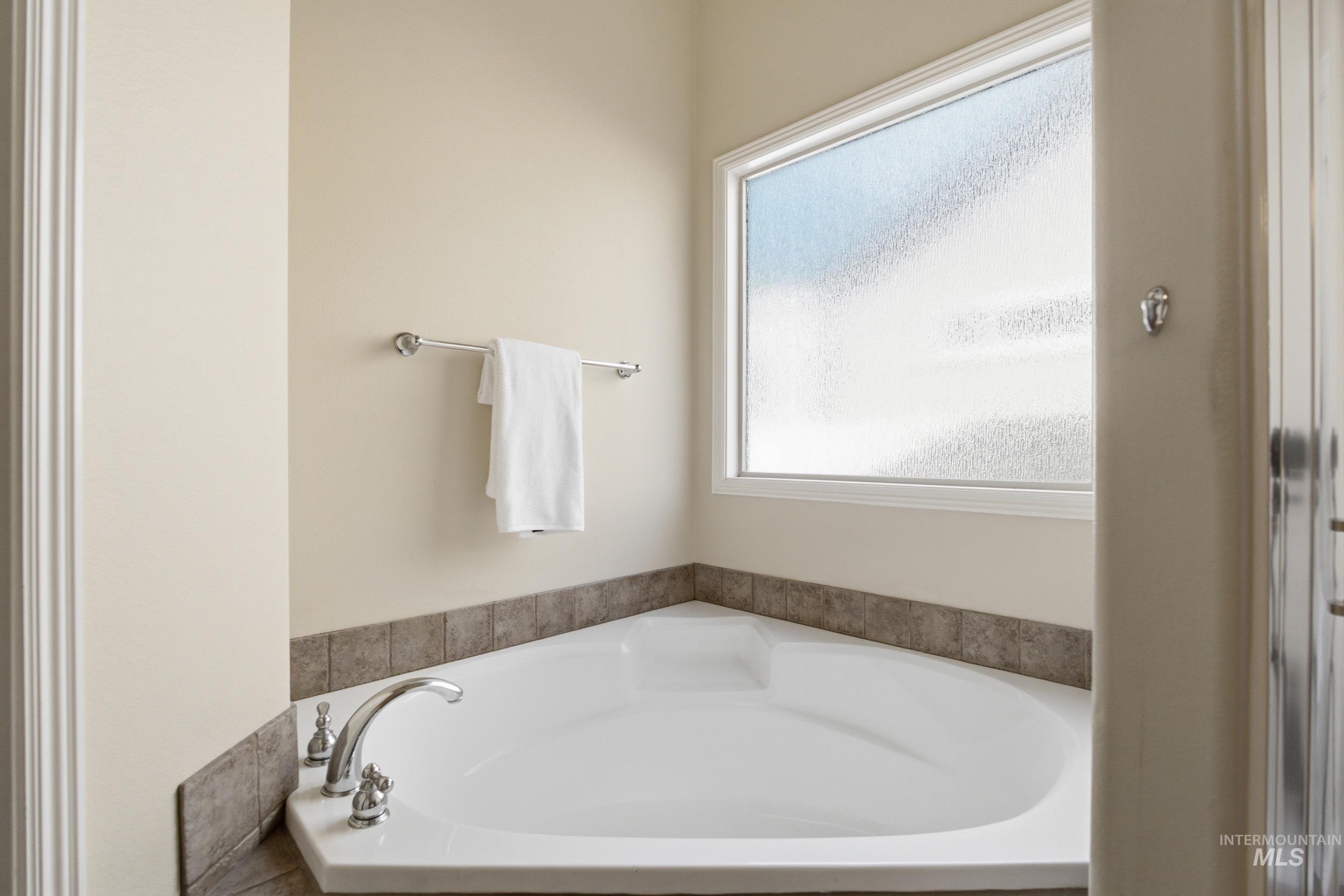 10980 W Greyling Dr.