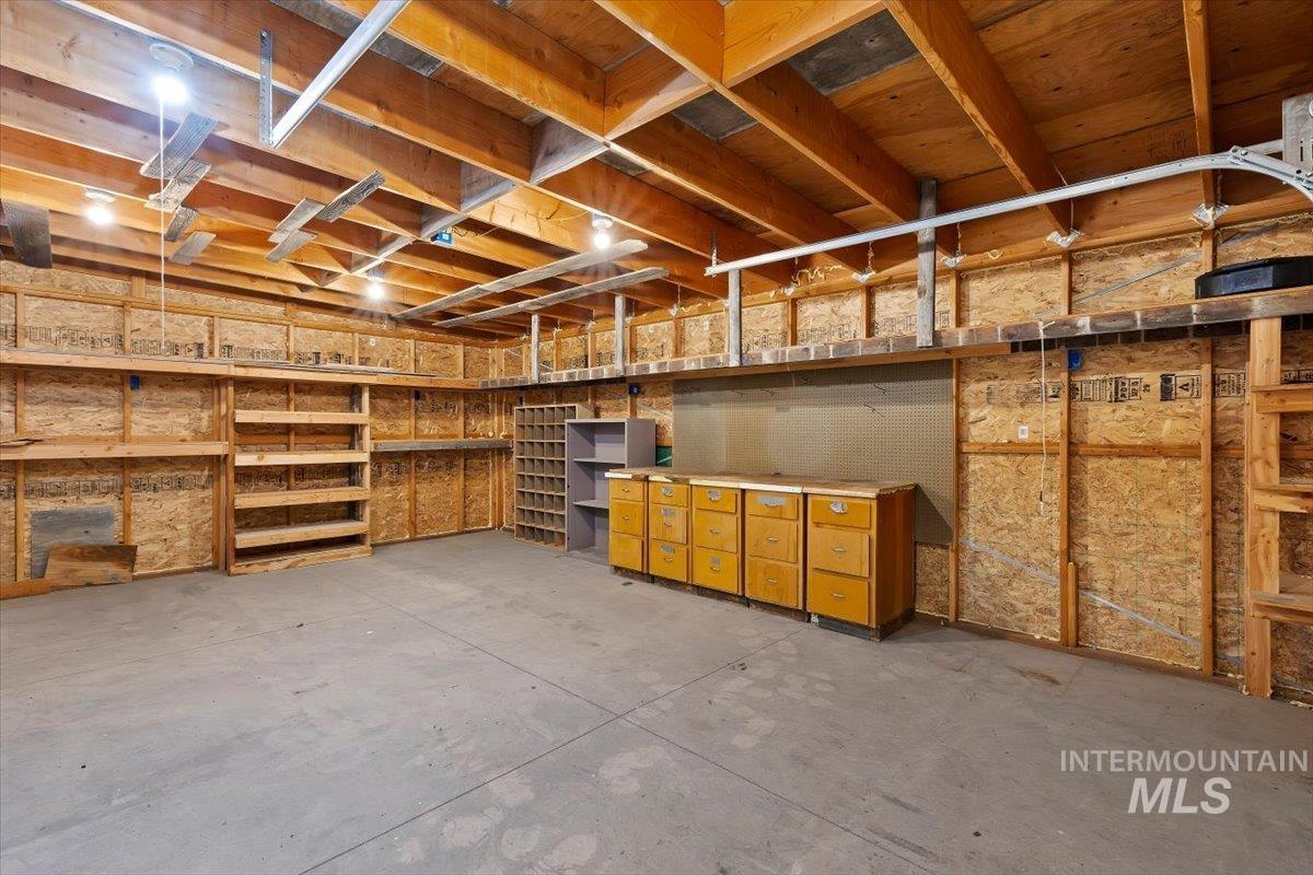 2415 Canyon Creek Rd