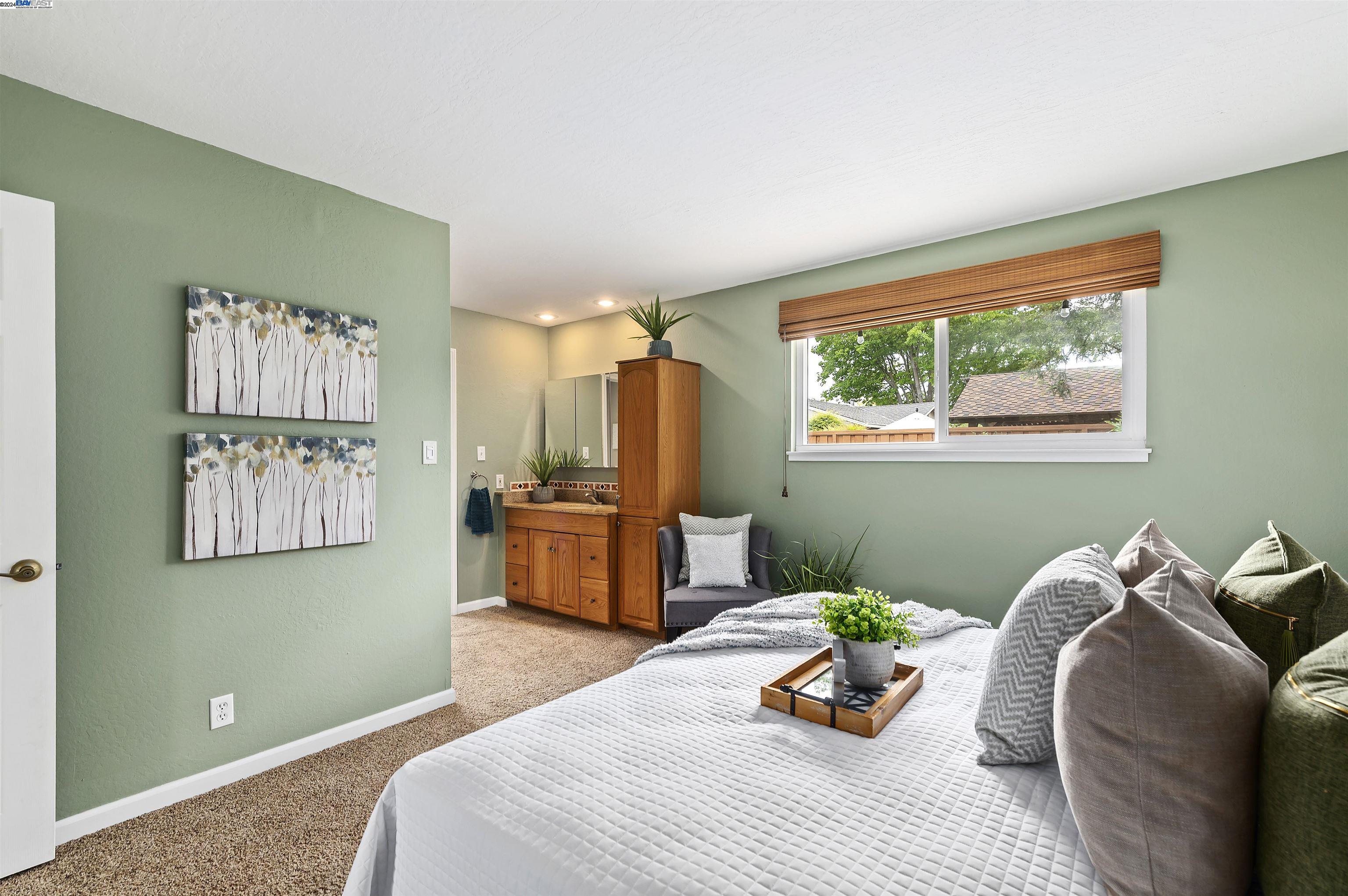 1564 Greenwood Rd