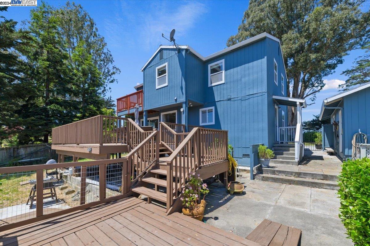 6869 Sunnyslope Ave