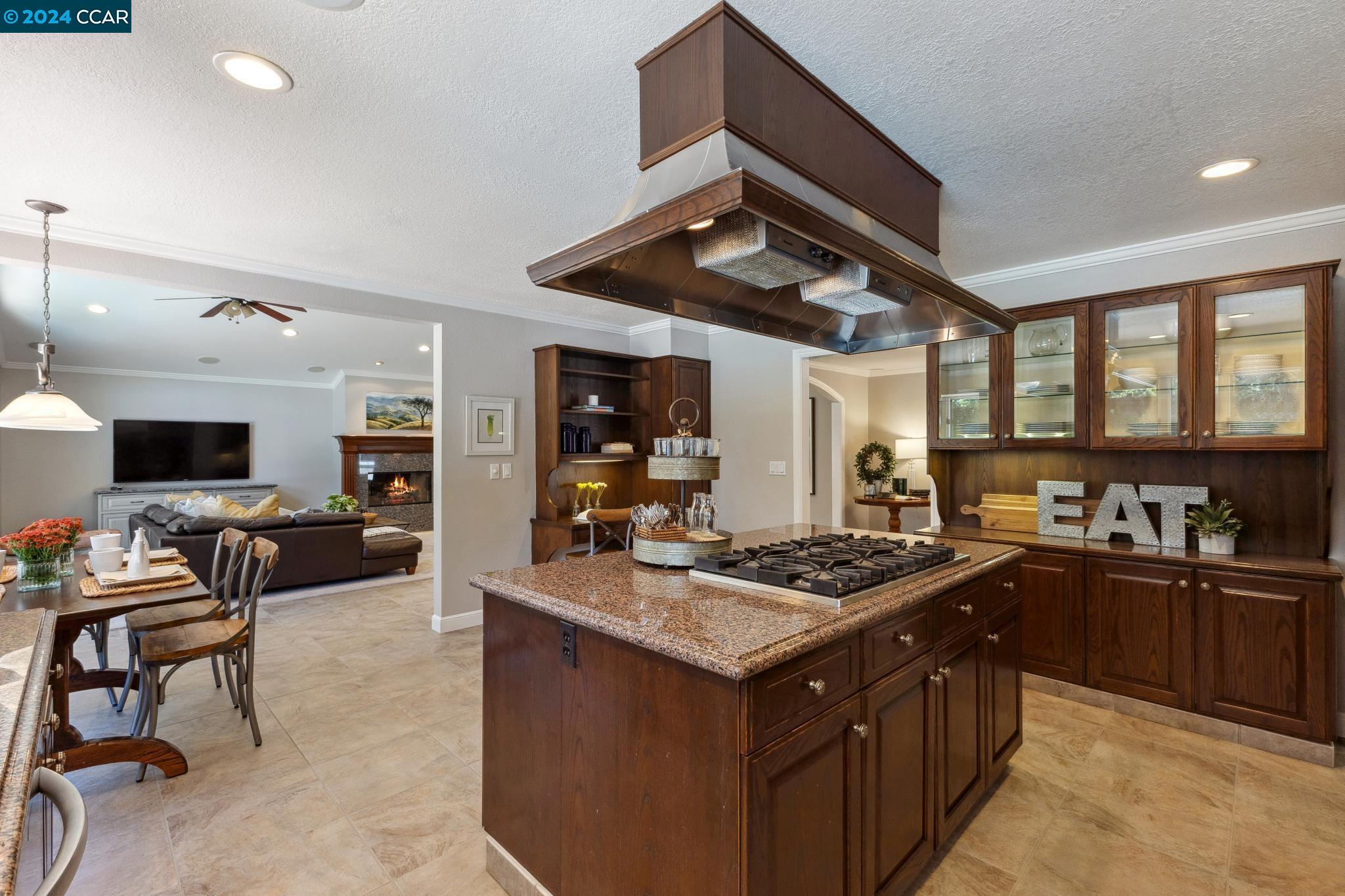 768 Contada Cir